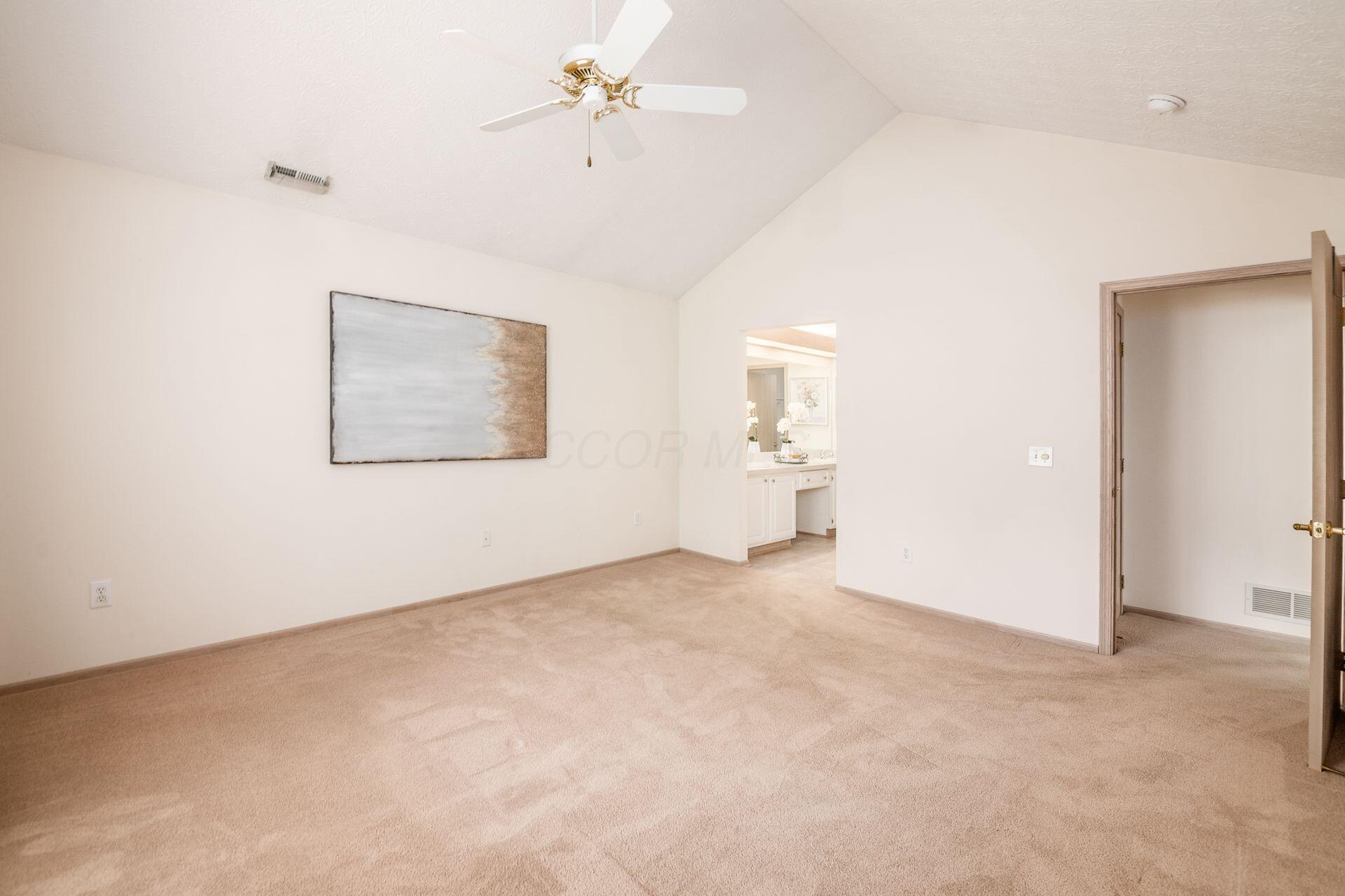 5606 Meadowood Lane