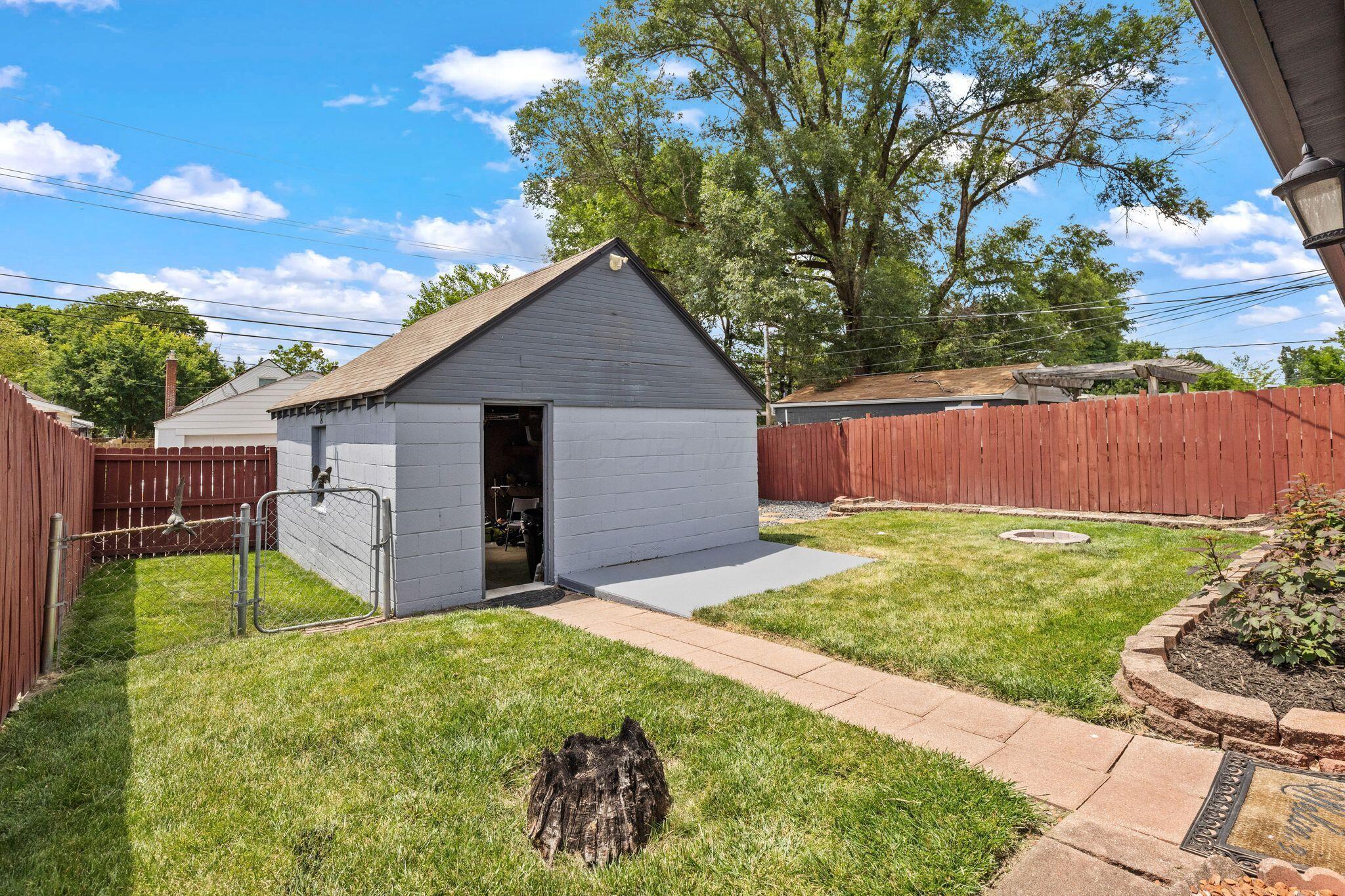 833 Copeland Road
