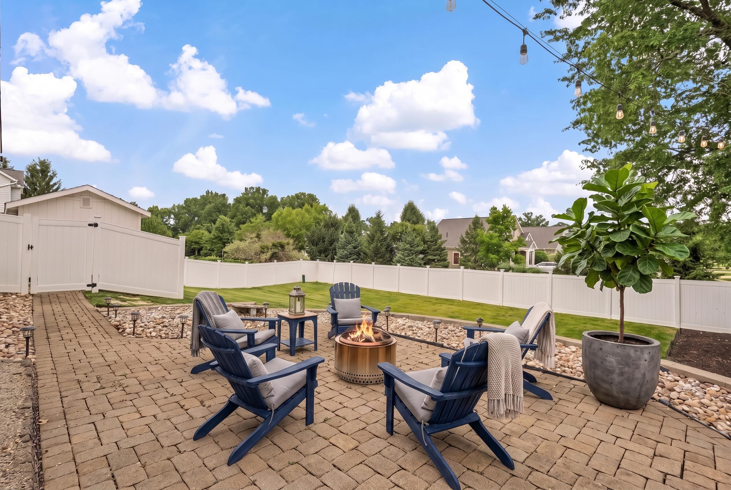 6961 Whitetail Lane
