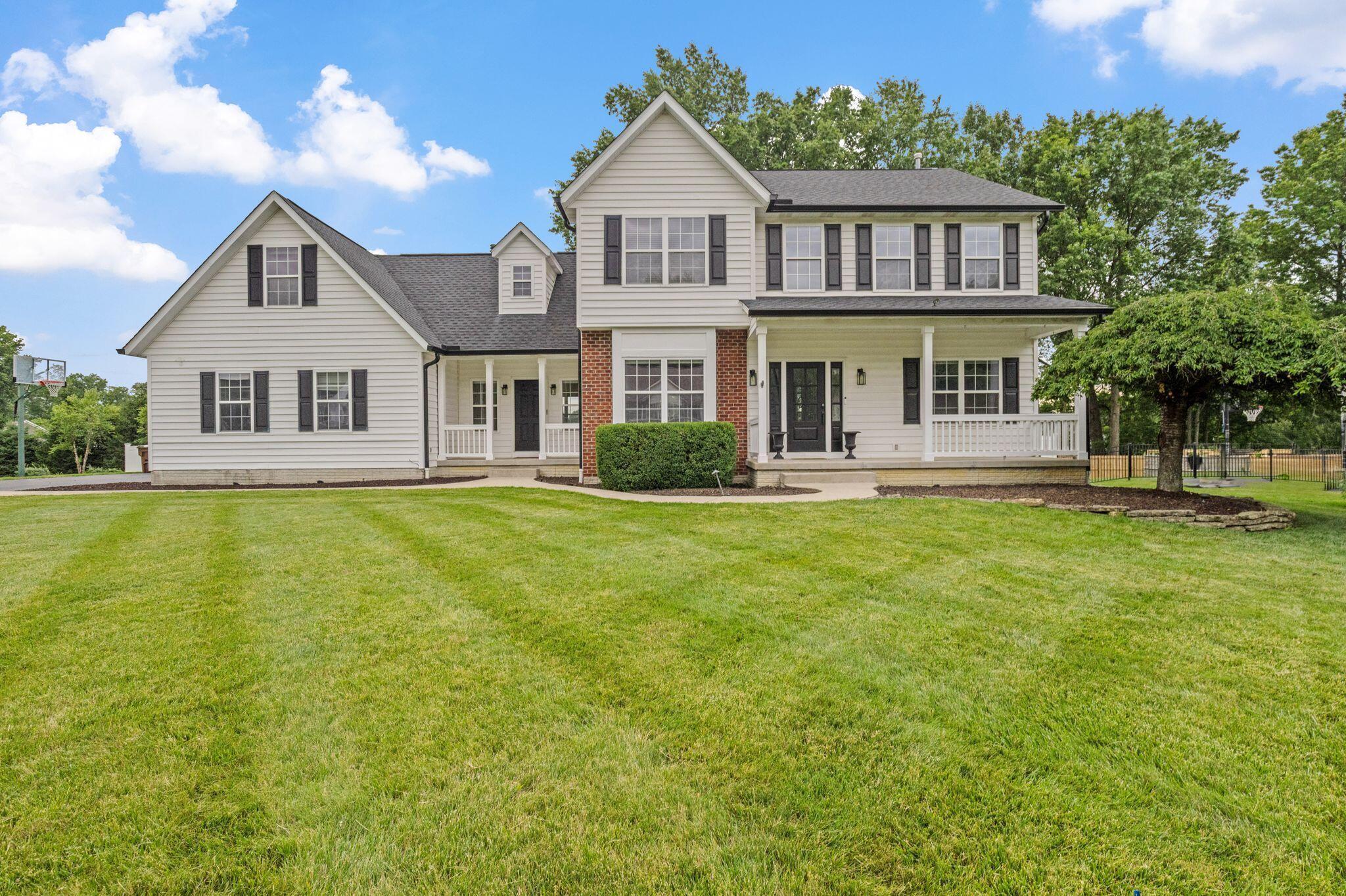 6961 Whitetail Lane