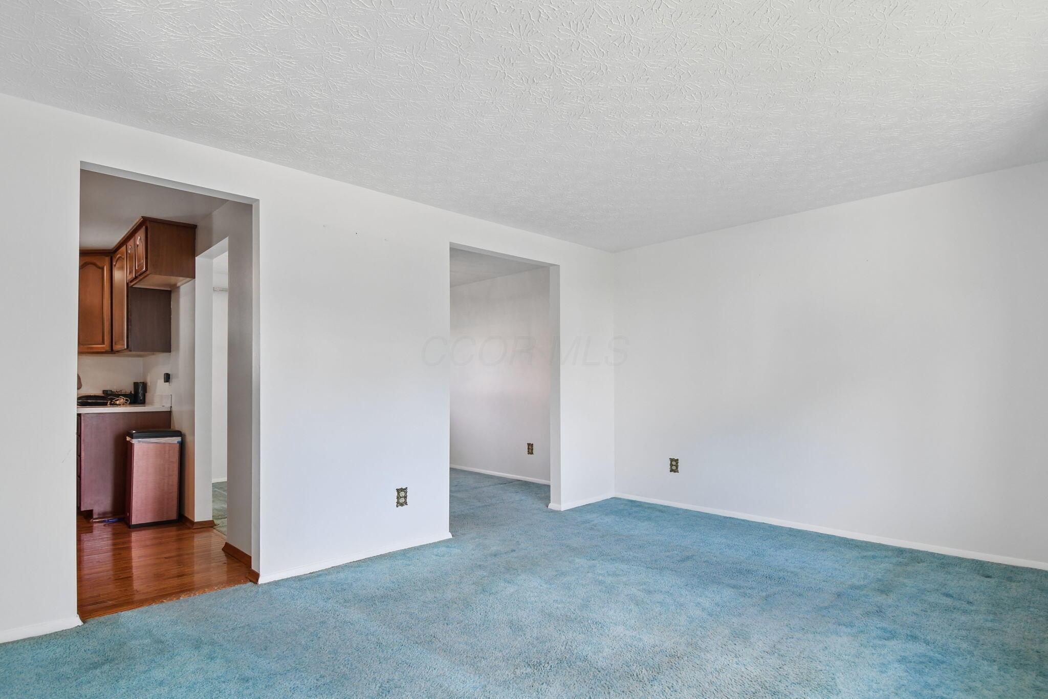 2570 Niantic Drive