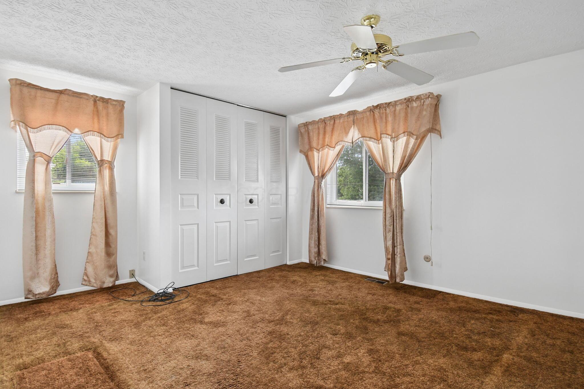 2570 Niantic Drive