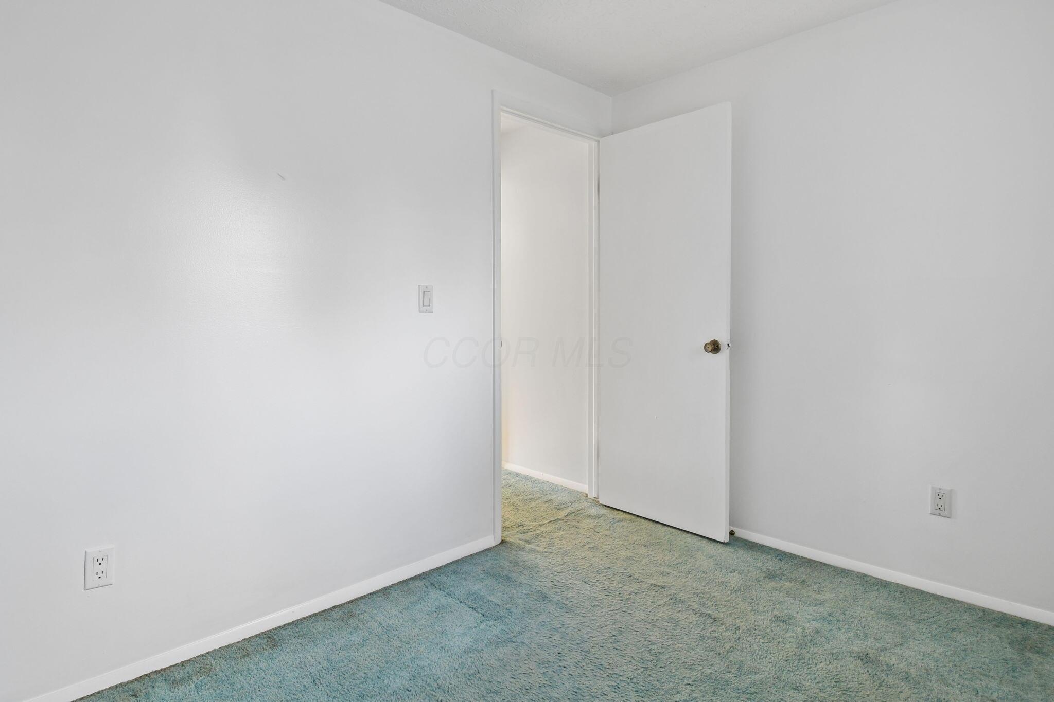 2570 Niantic Drive