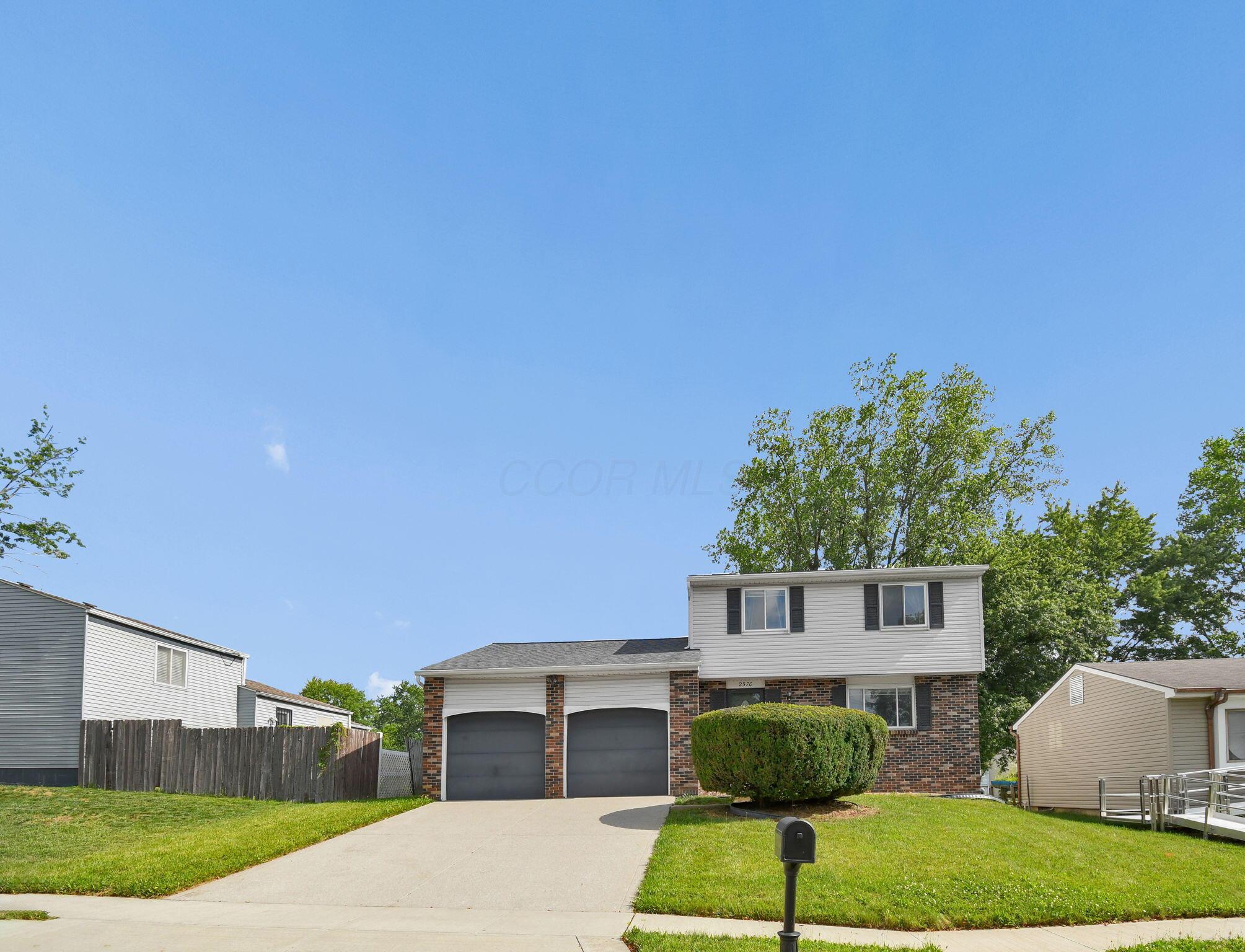 2570 Niantic Drive