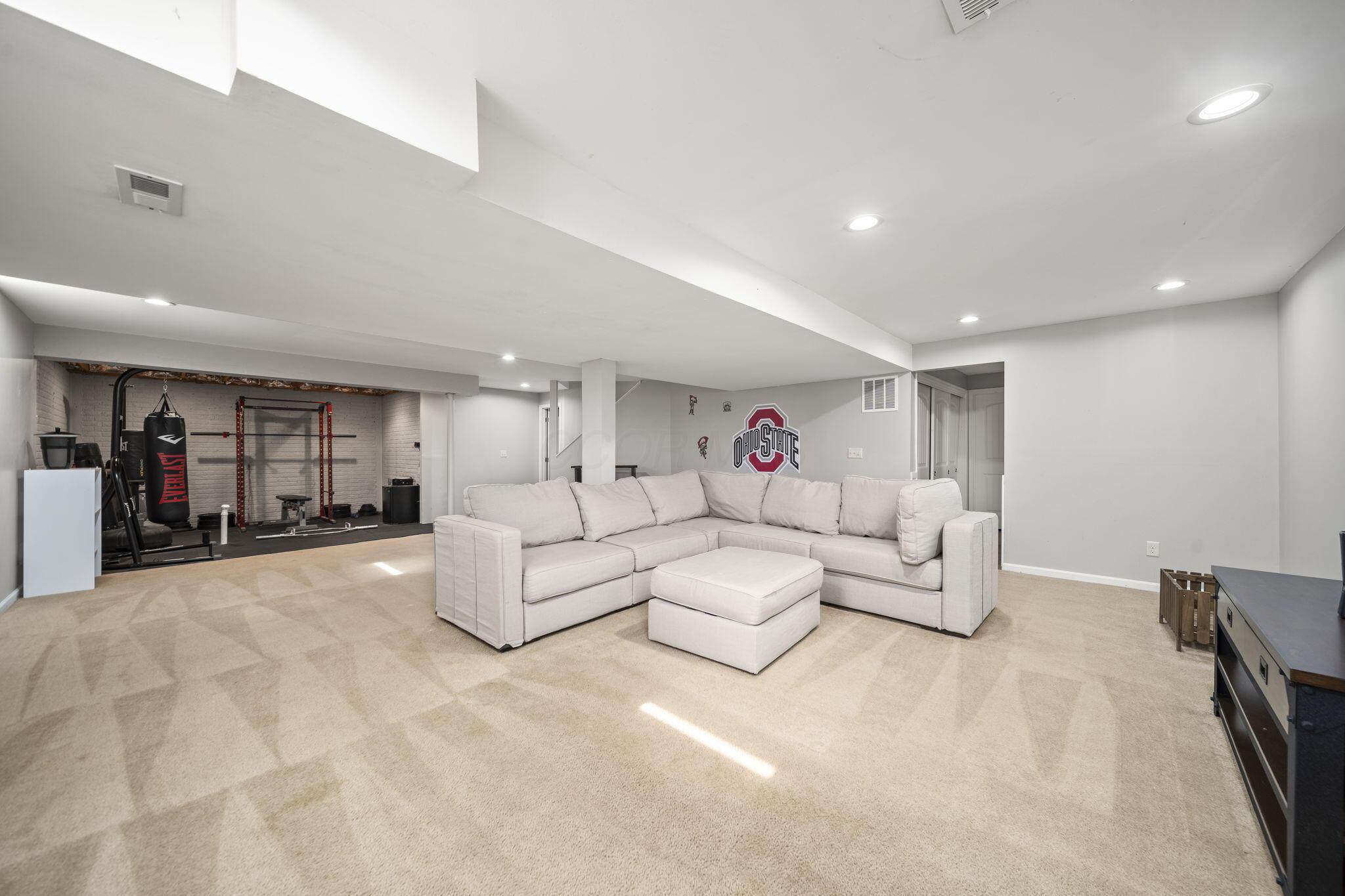 6298 Fox Hollow Drive