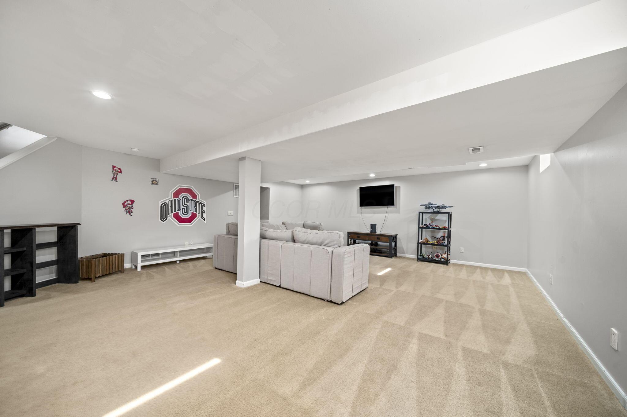 6298 Fox Hollow Drive