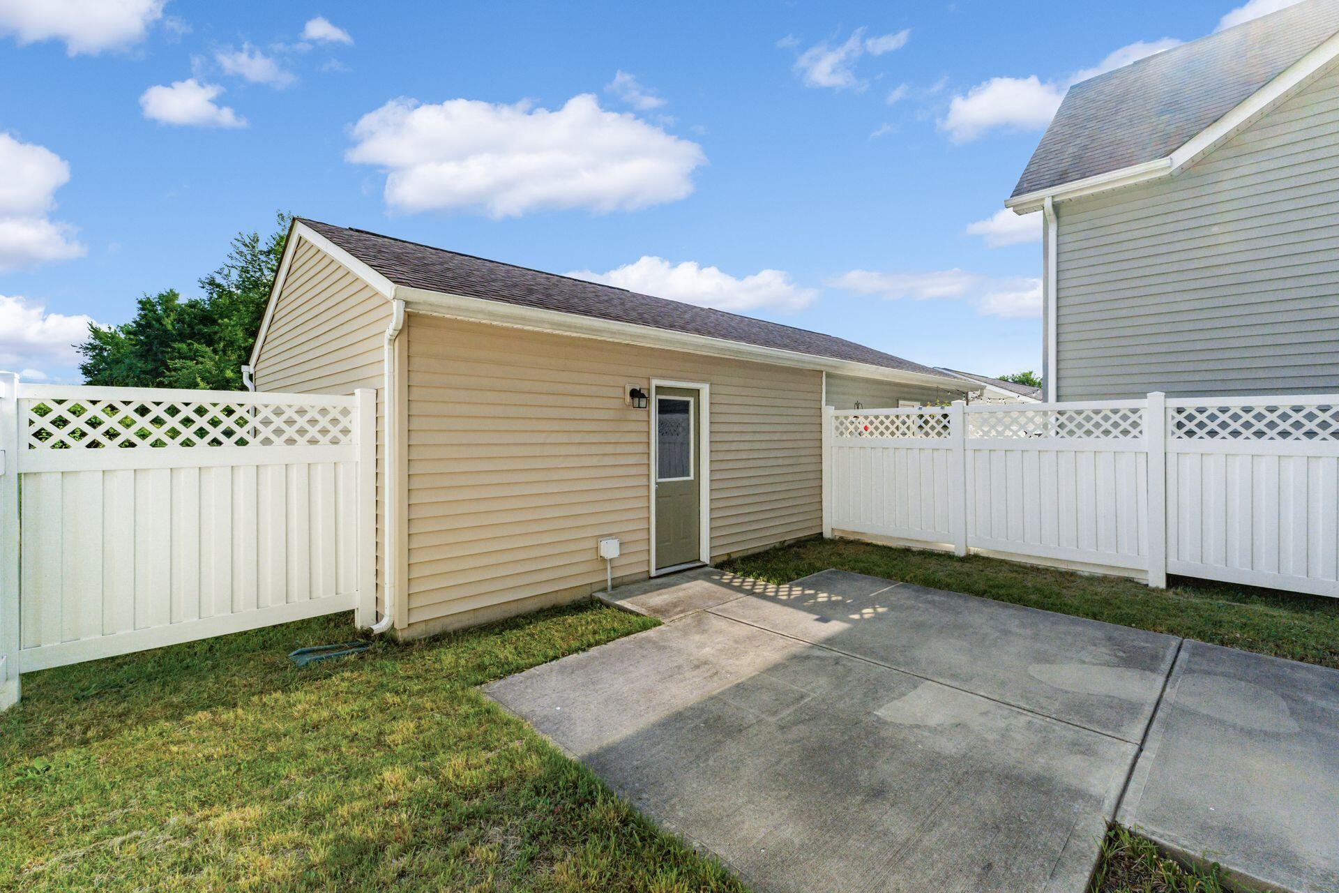 7887 Ashenden Drive