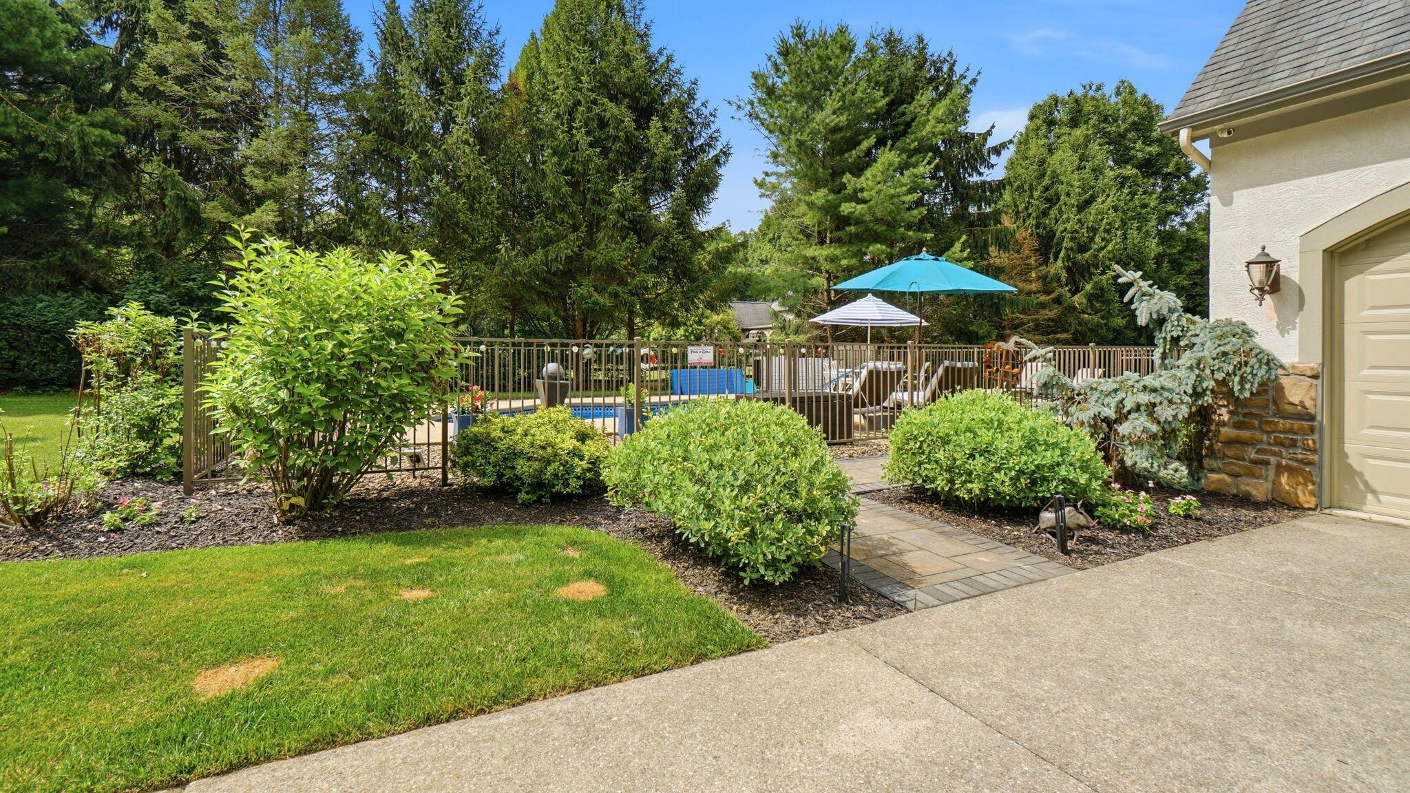 9966 Center Village Road