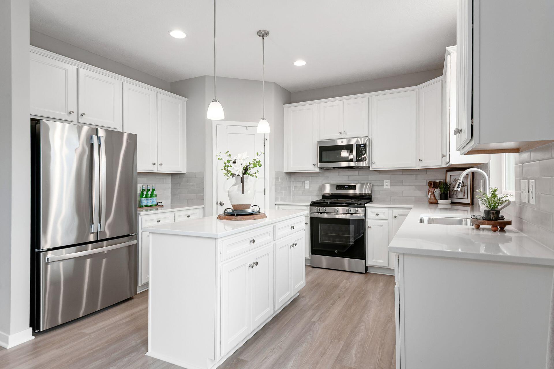 6499 White Star Drive