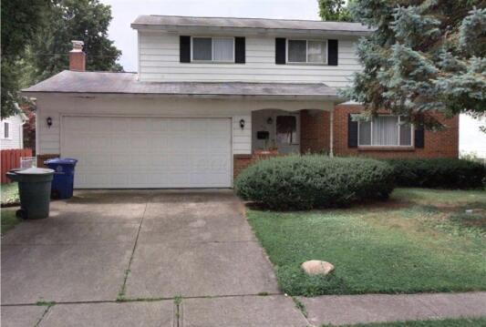 1381 Clydesdale Avenue