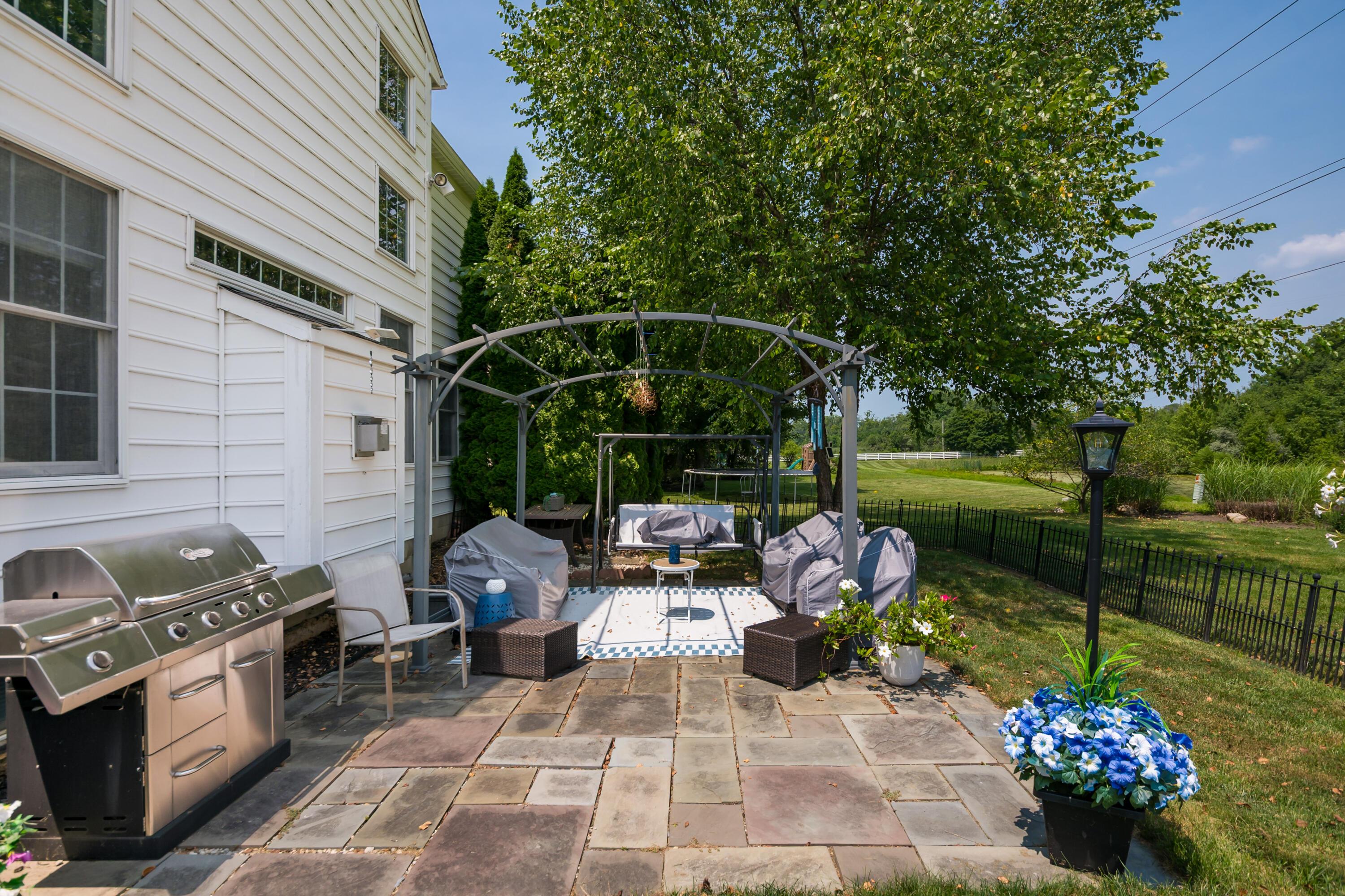 4742 Bosk Drive, 4742