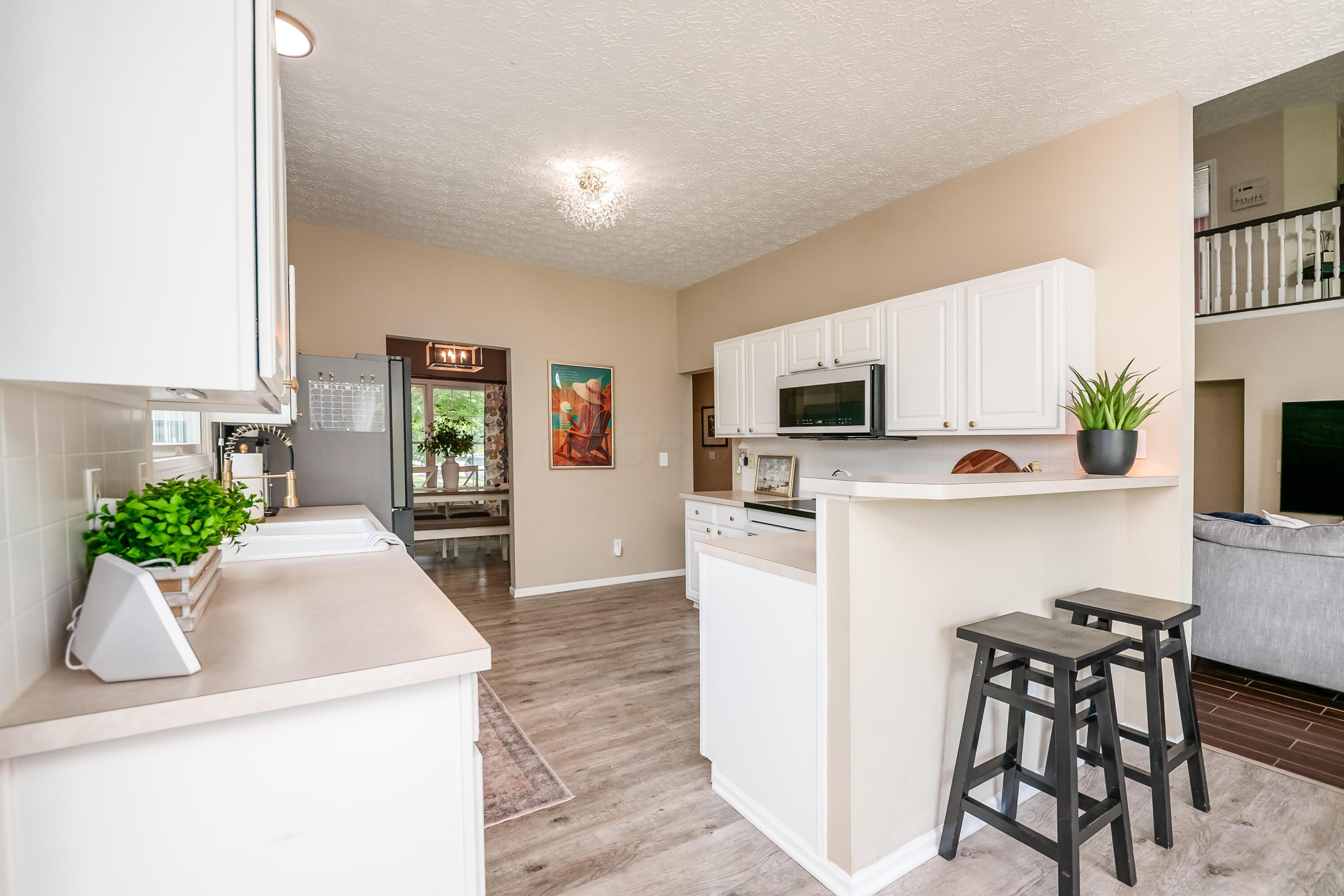 4742 Bosk Drive, 4742