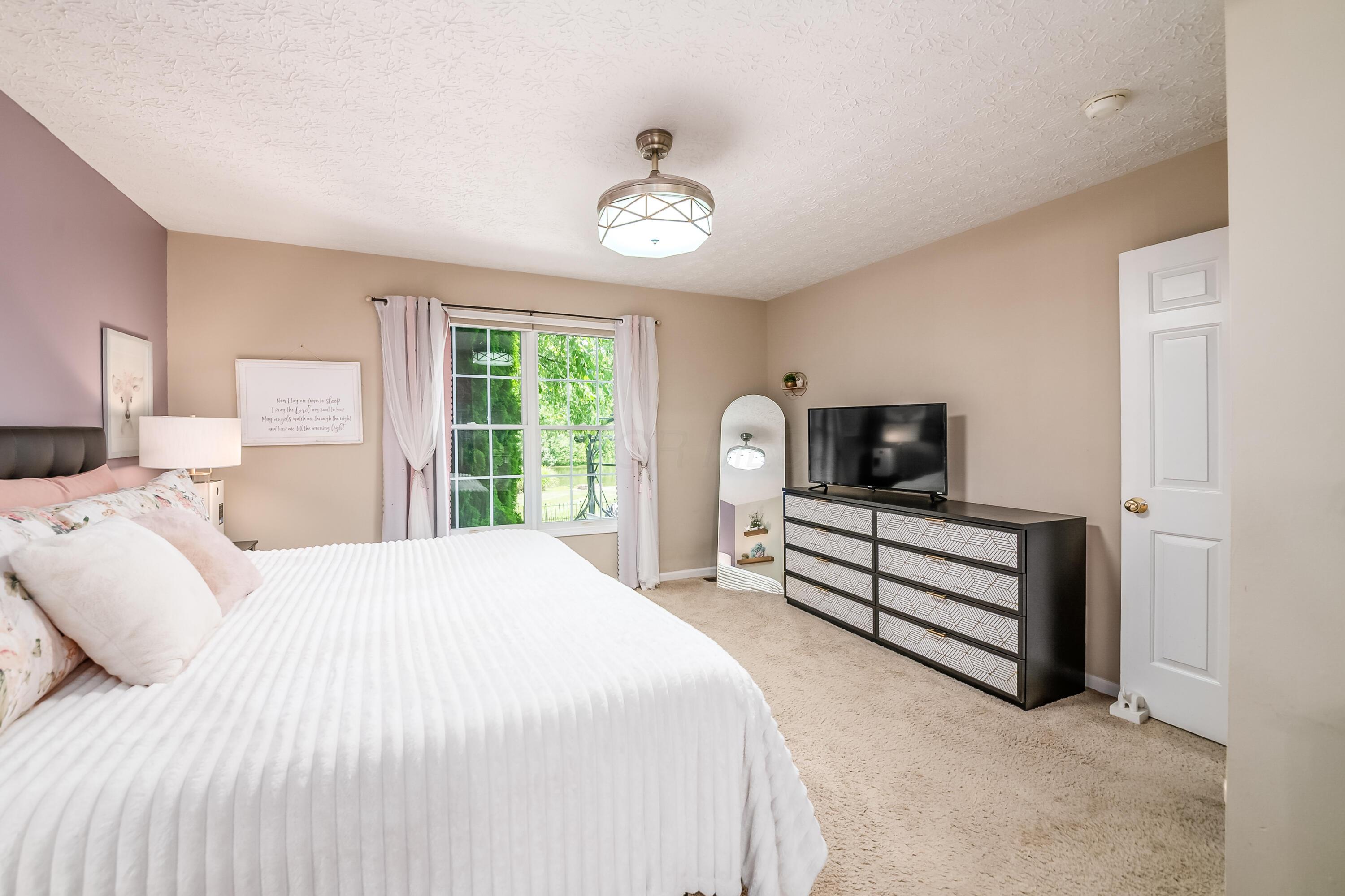 4742 Bosk Drive, 4742