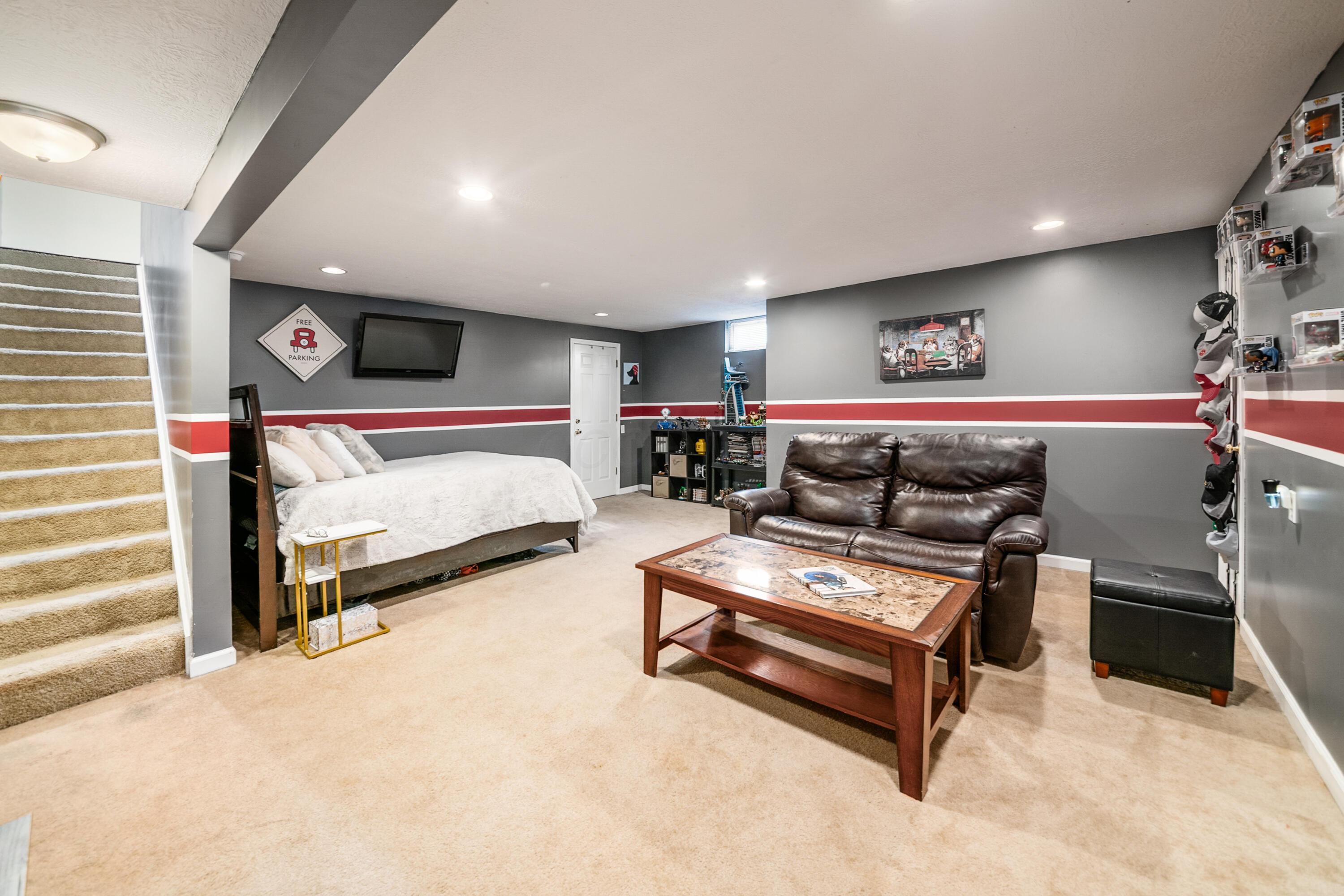 4742 Bosk Drive, 4742