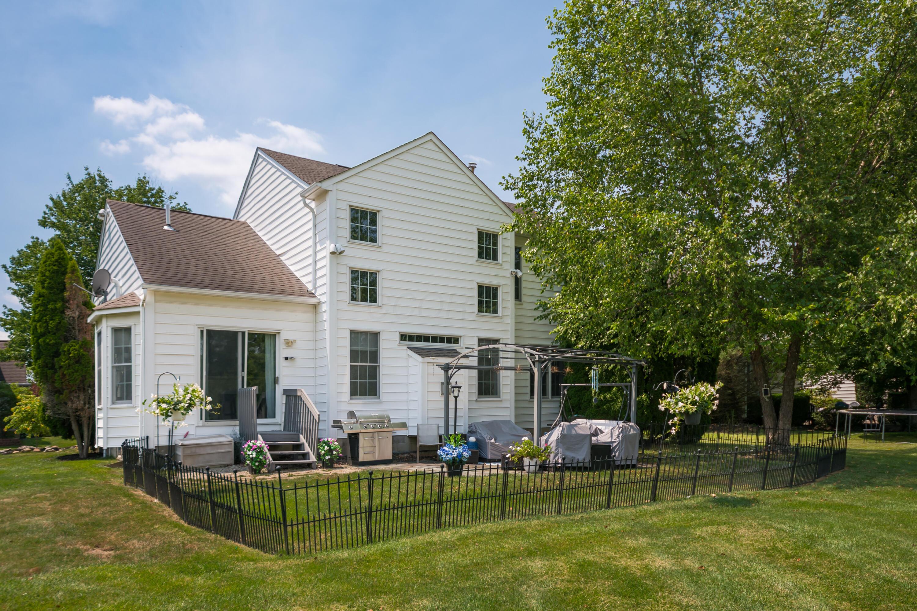 4742 Bosk Drive, 4742