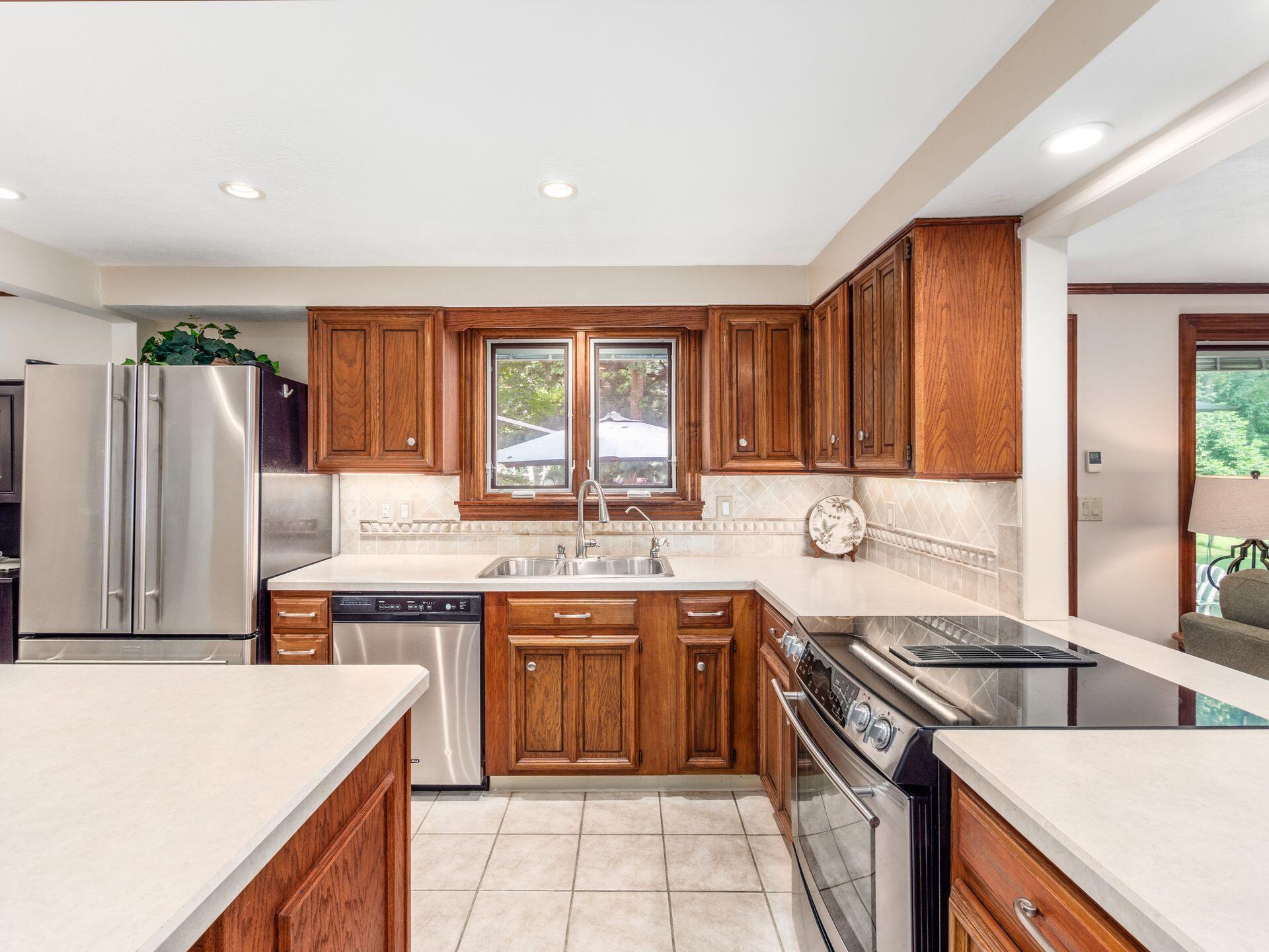 4349 Beehive Lane