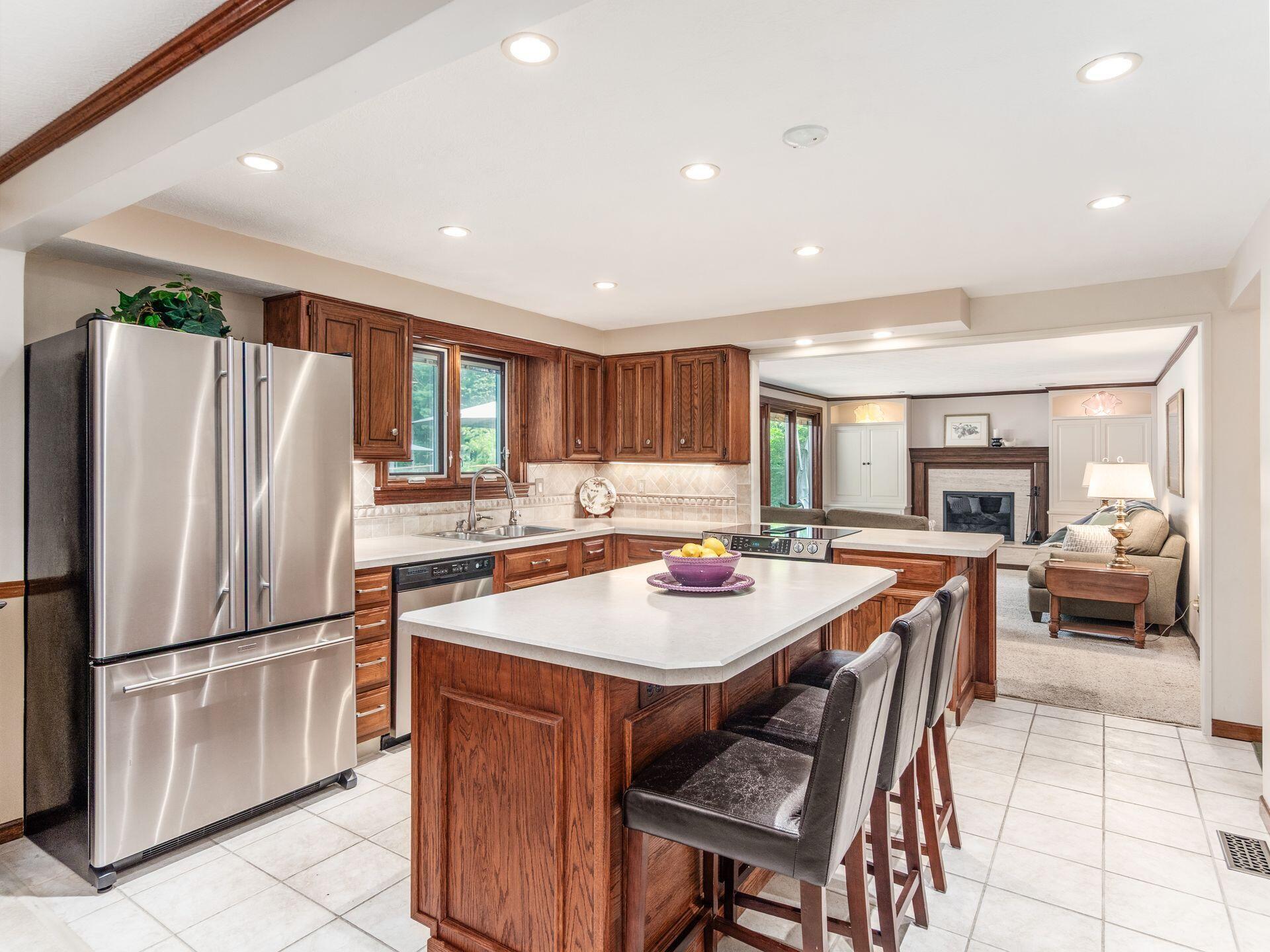 4349 Beehive Lane