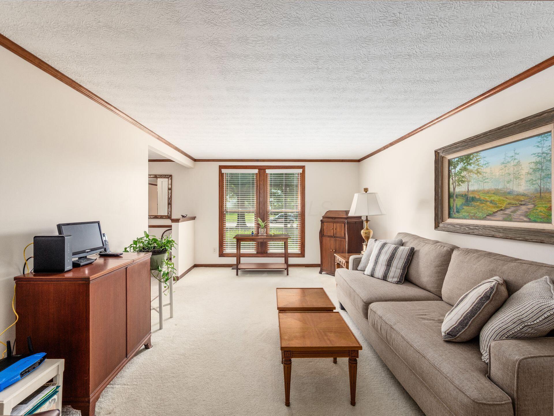 4349 Beehive Lane