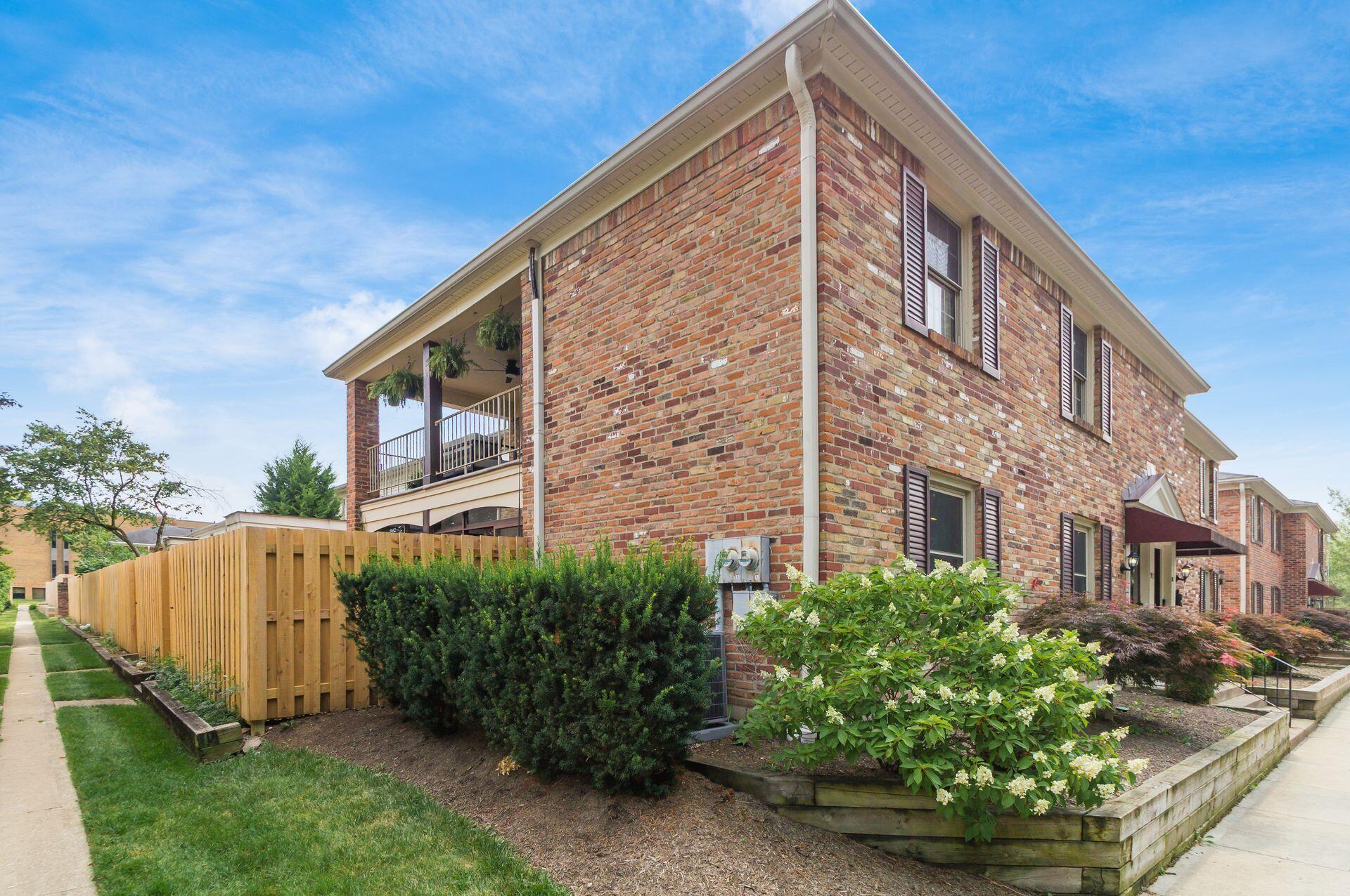 911 Manor Lane, J