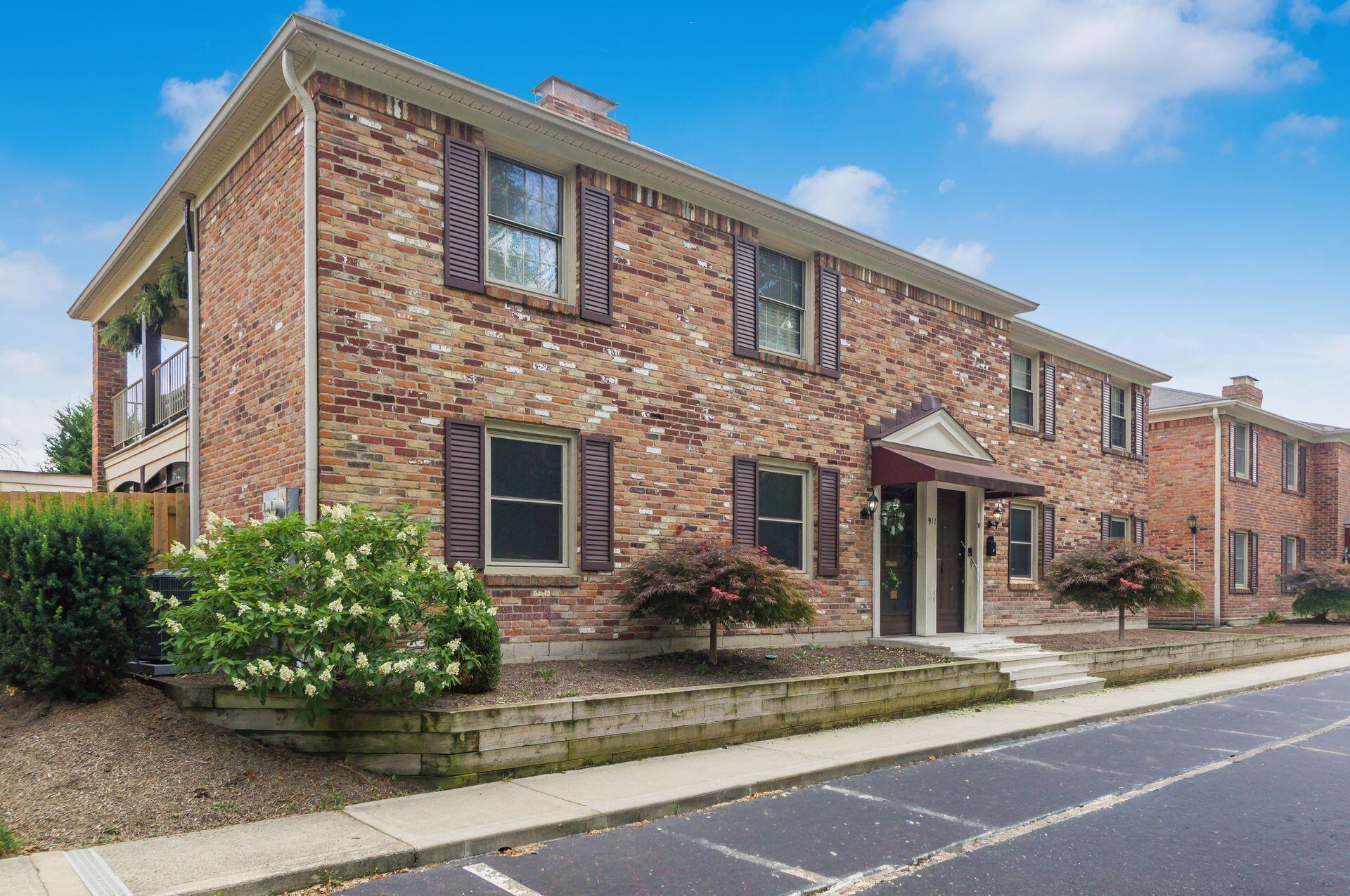 911 Manor Lane, J
