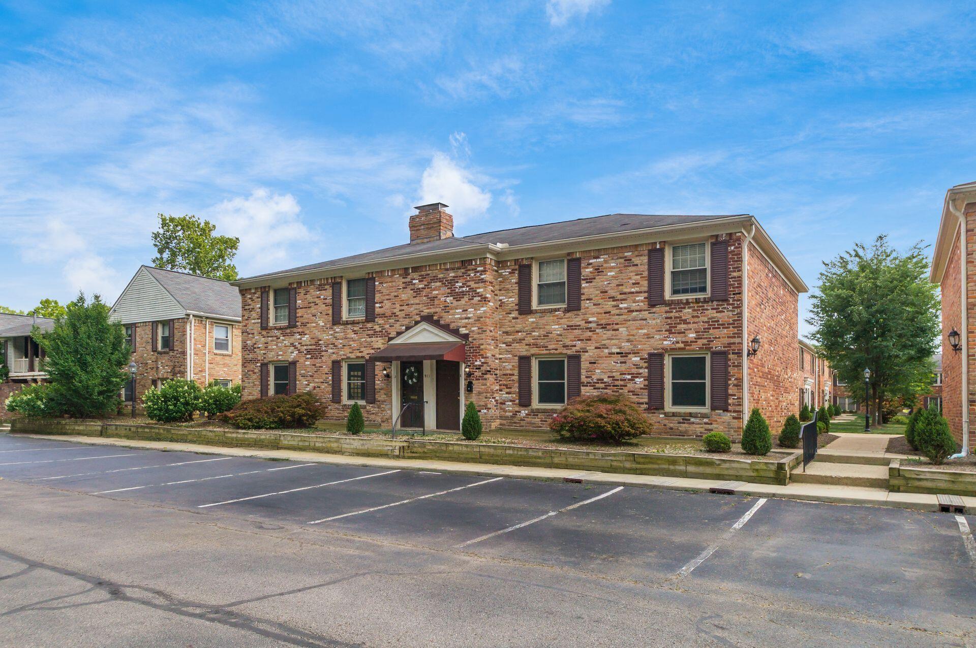911 Manor Lane, J
