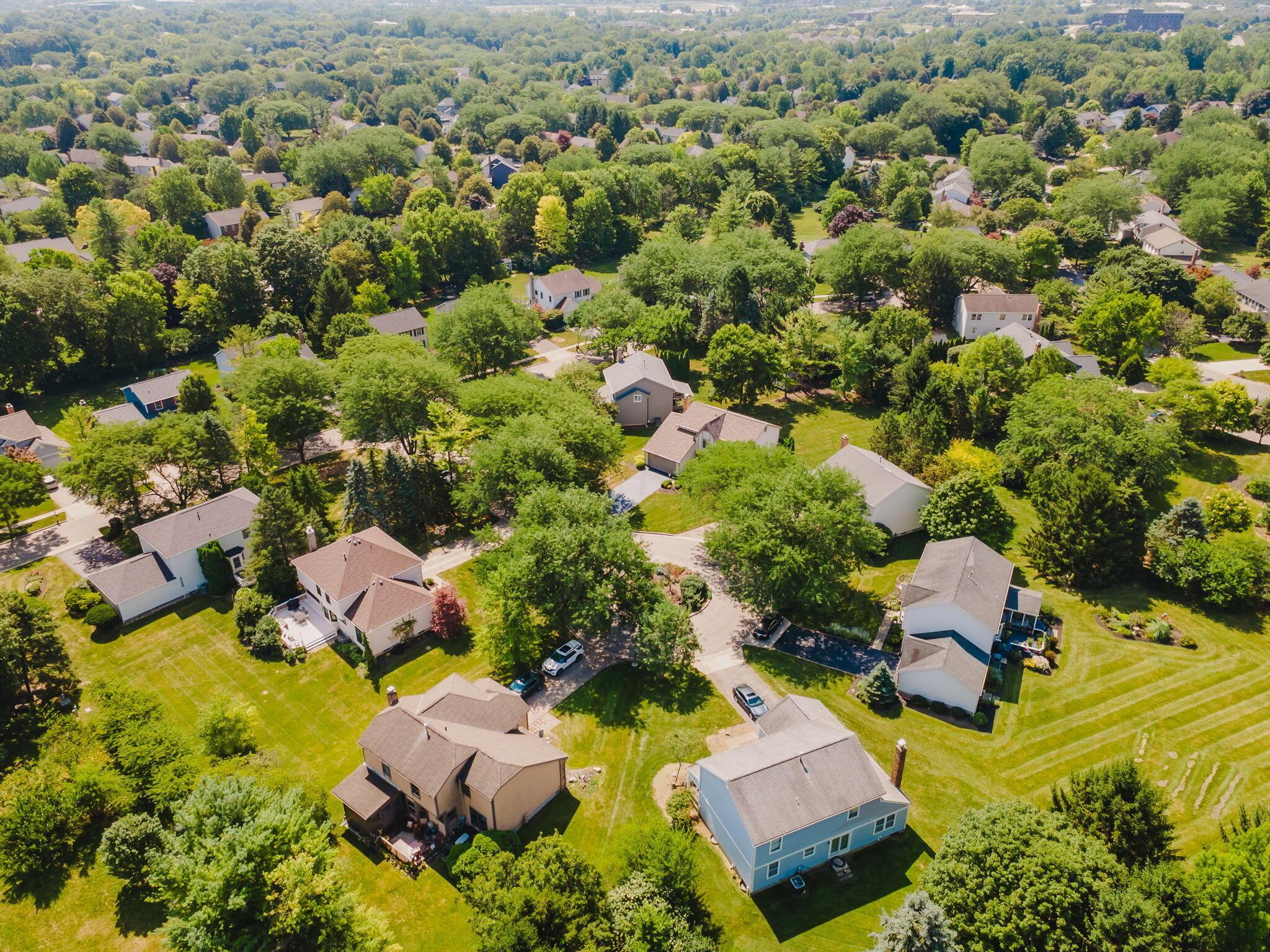 5925 Muncie Court