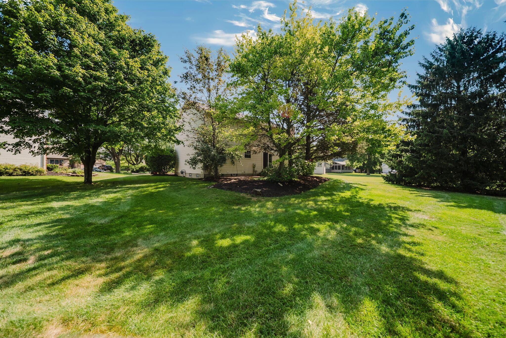 5925 Muncie Court