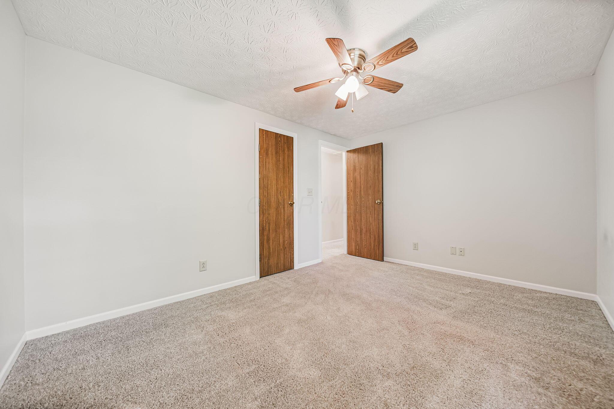 5925 Muncie Court