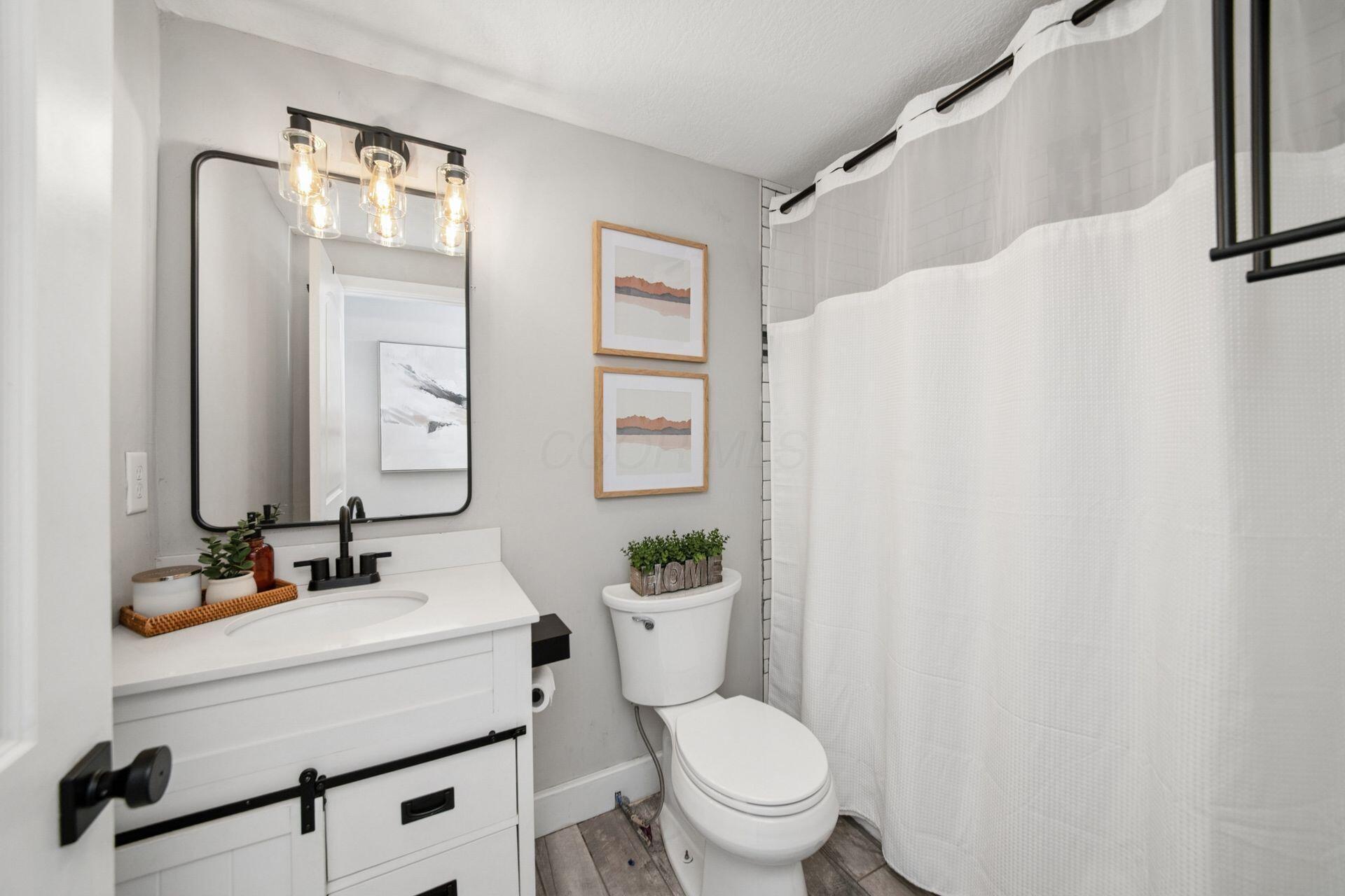 977 Gilbert Street
