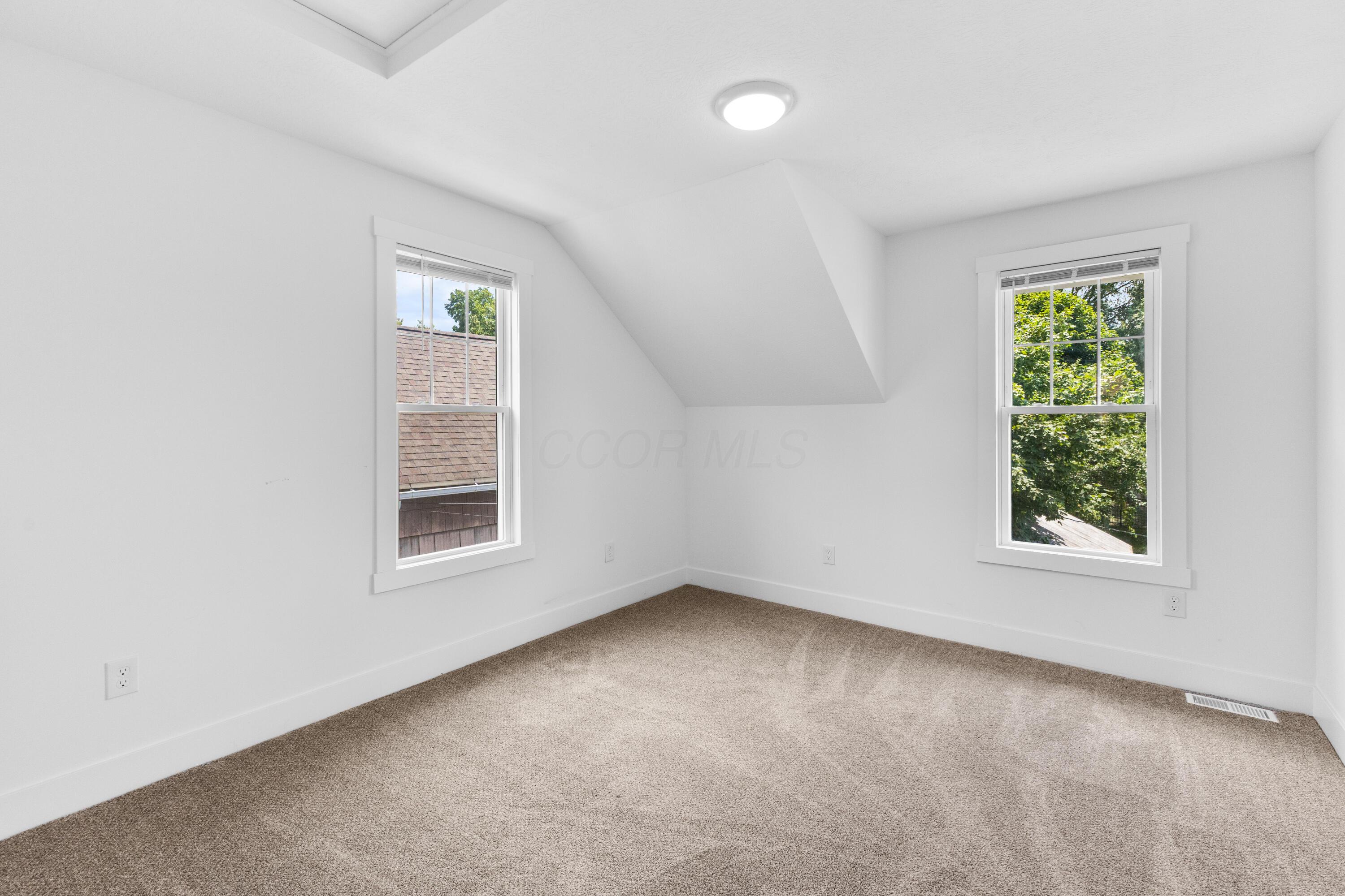 3227 Columbus Street