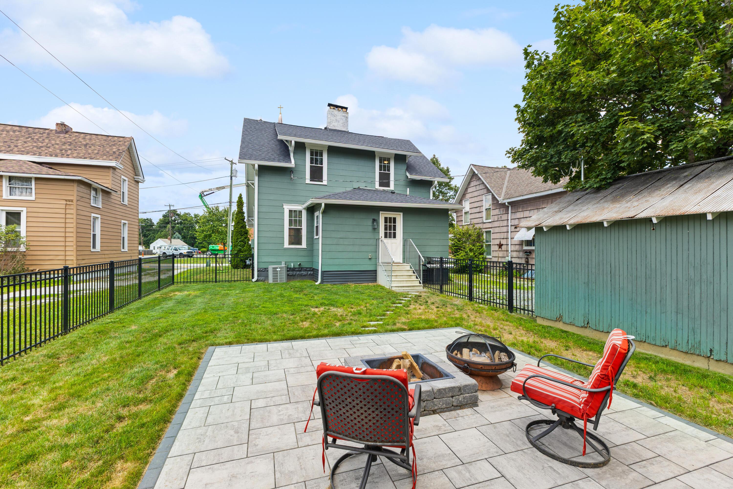 3227 Columbus Street
