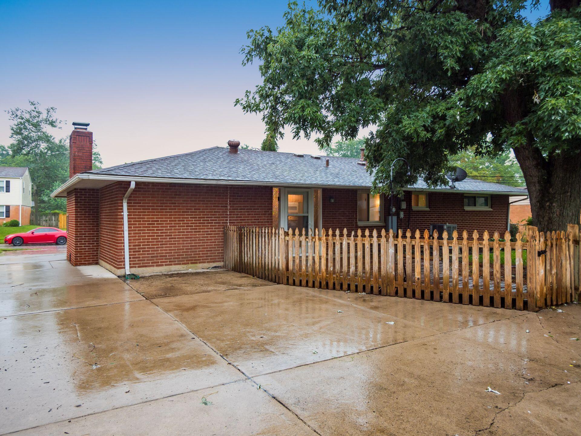 5527 Oslo Drive