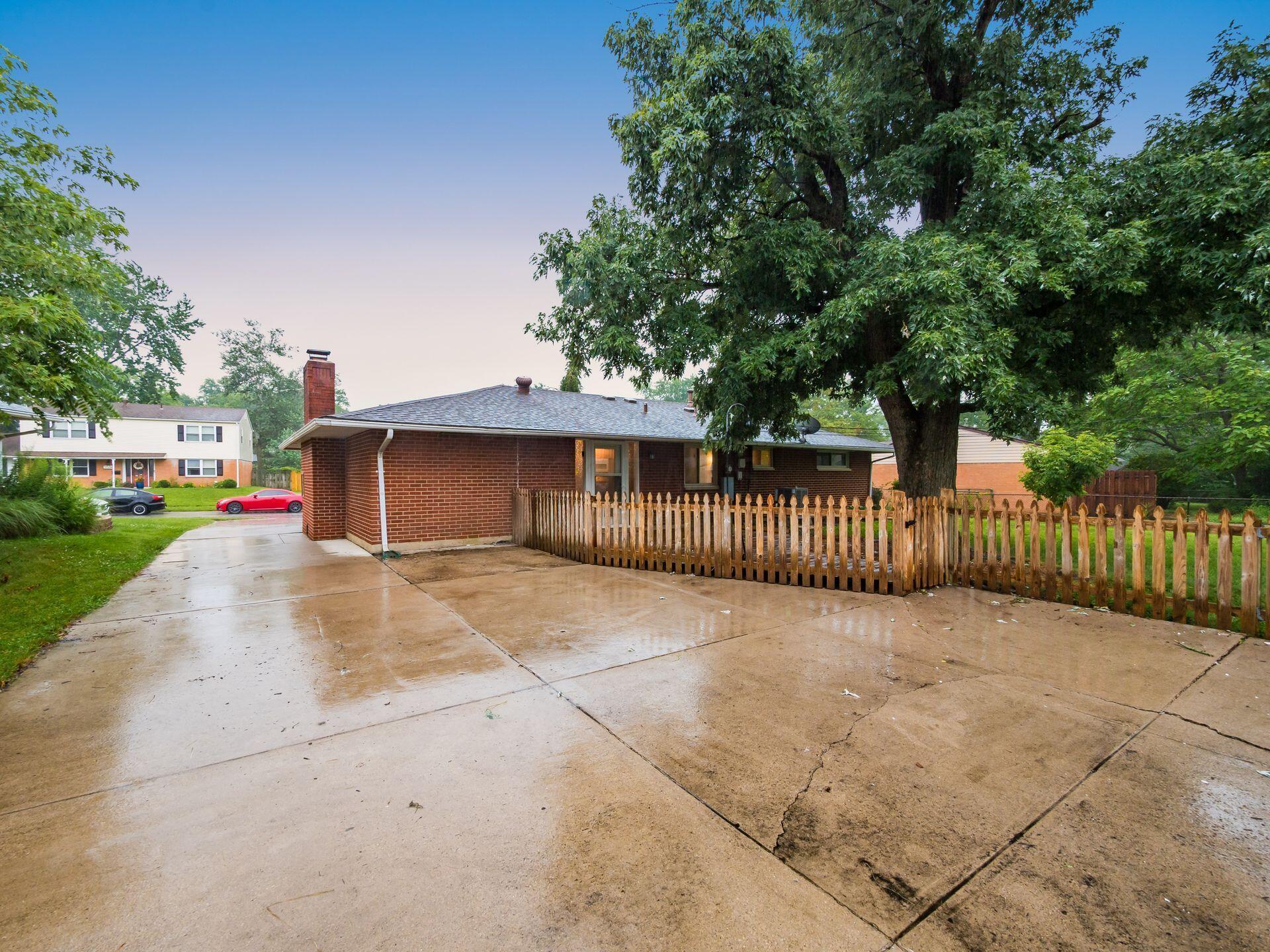 5527 Oslo Drive