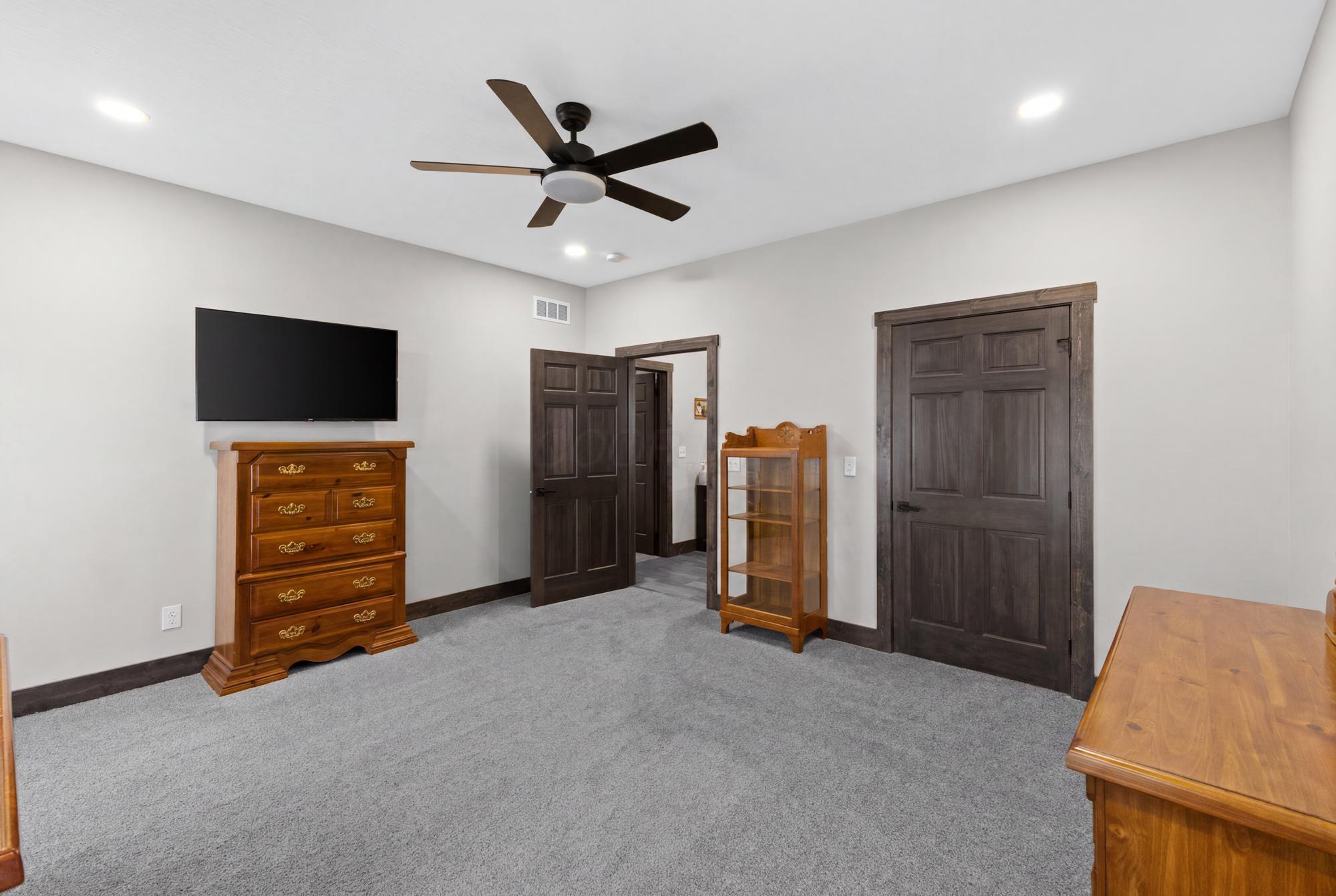 16265 Fredericktown Amity Road