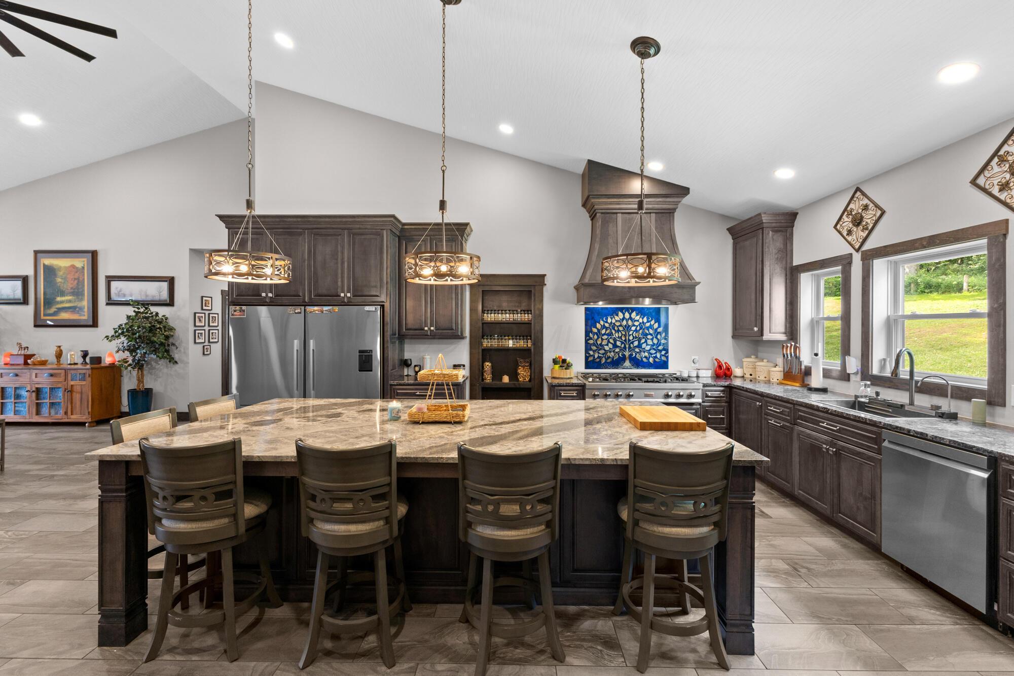 16265 Fredericktown Amity Road