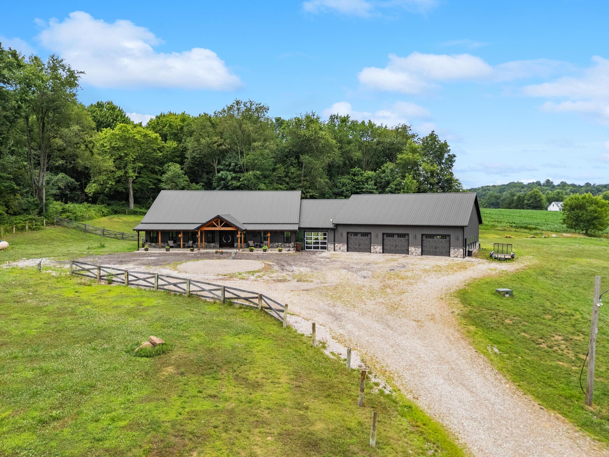 16265 Fredericktown Amity Road