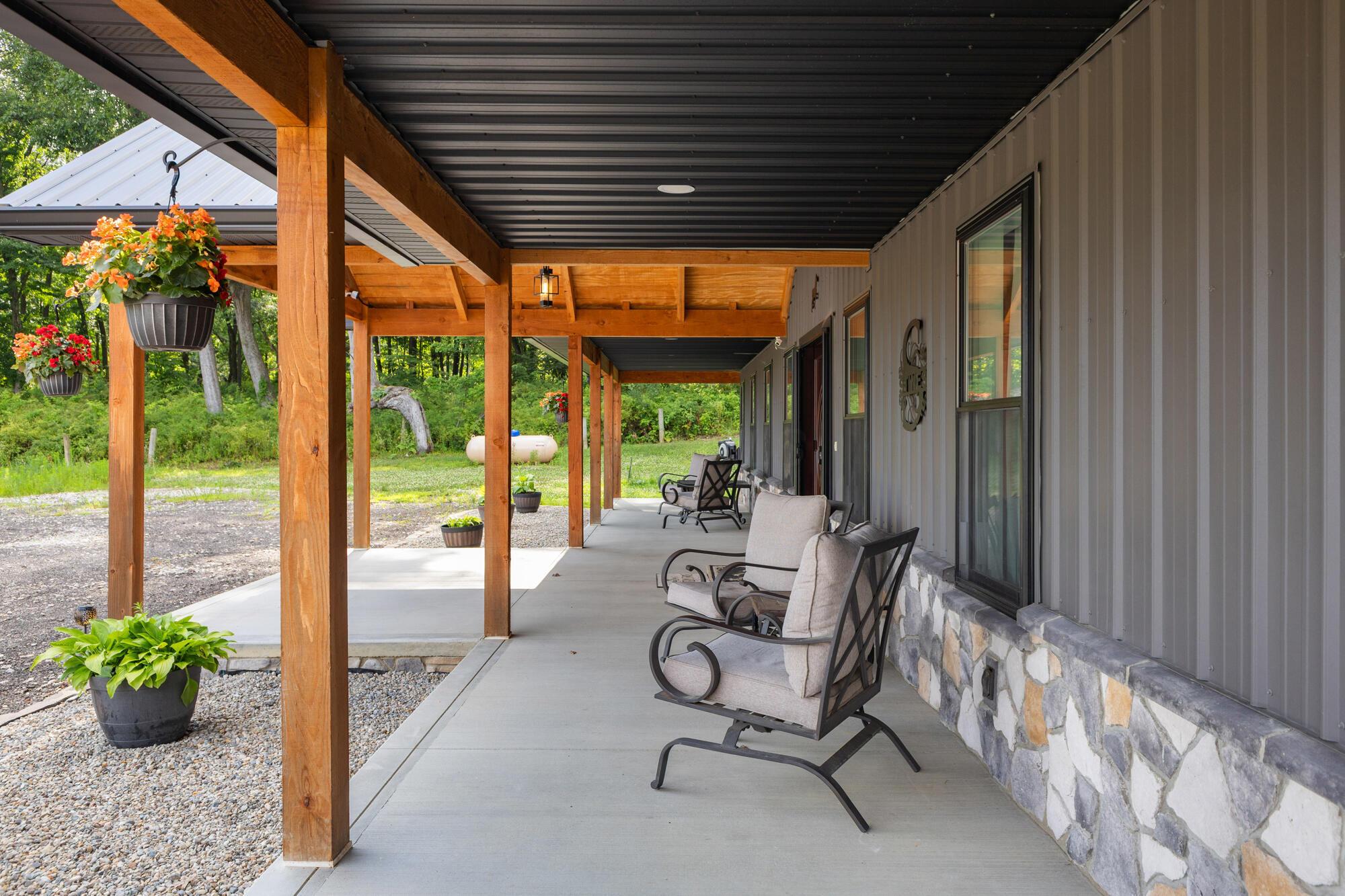 16265 Fredericktown Amity Road