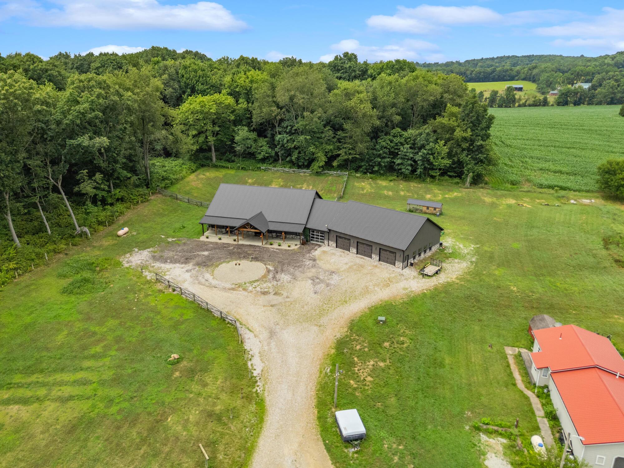 16265 Fredericktown Amity Road