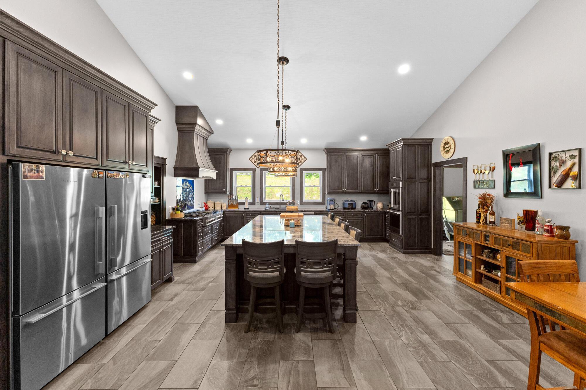 16265 Fredericktown Amity Road