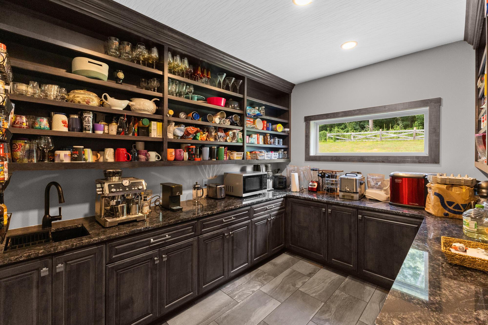 16265 Fredericktown Amity Road
