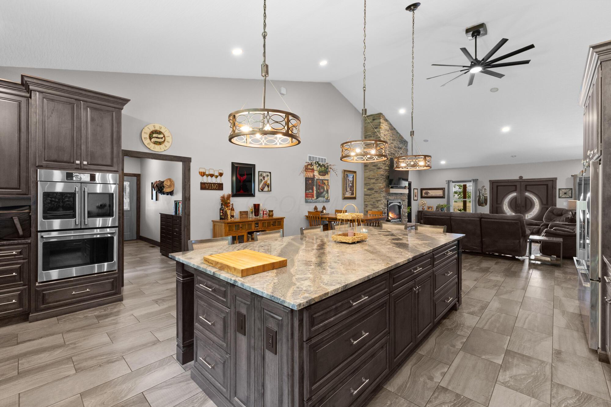 16265 Fredericktown Amity Road