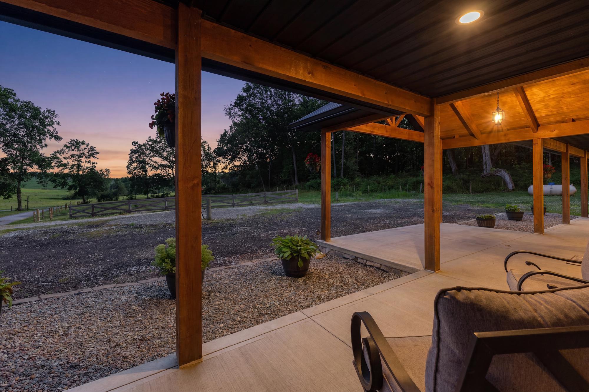 16265 Fredericktown Amity Road