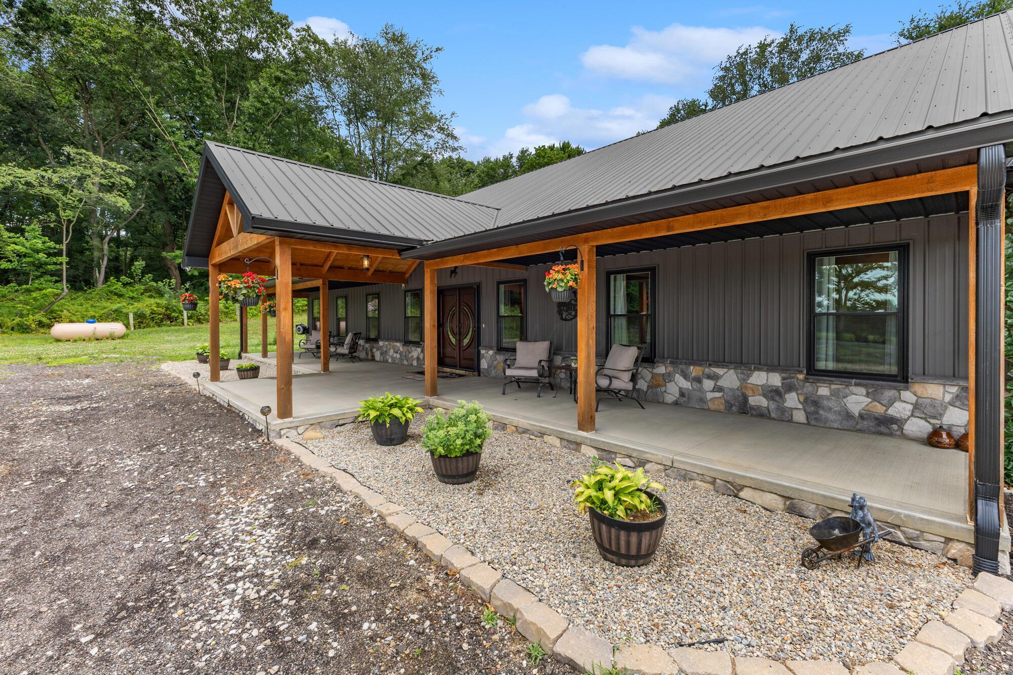 16265 Fredericktown Amity Road