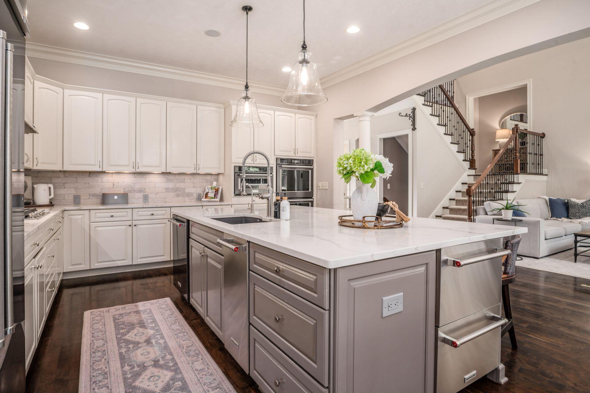 5598 Lynbrook Lane