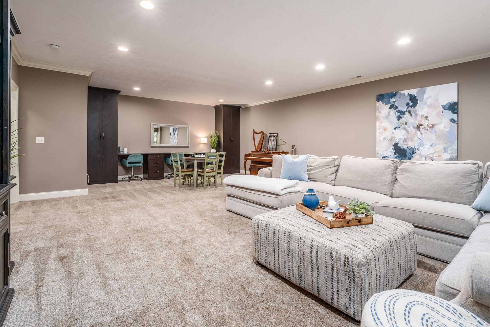 5598 Lynbrook Lane