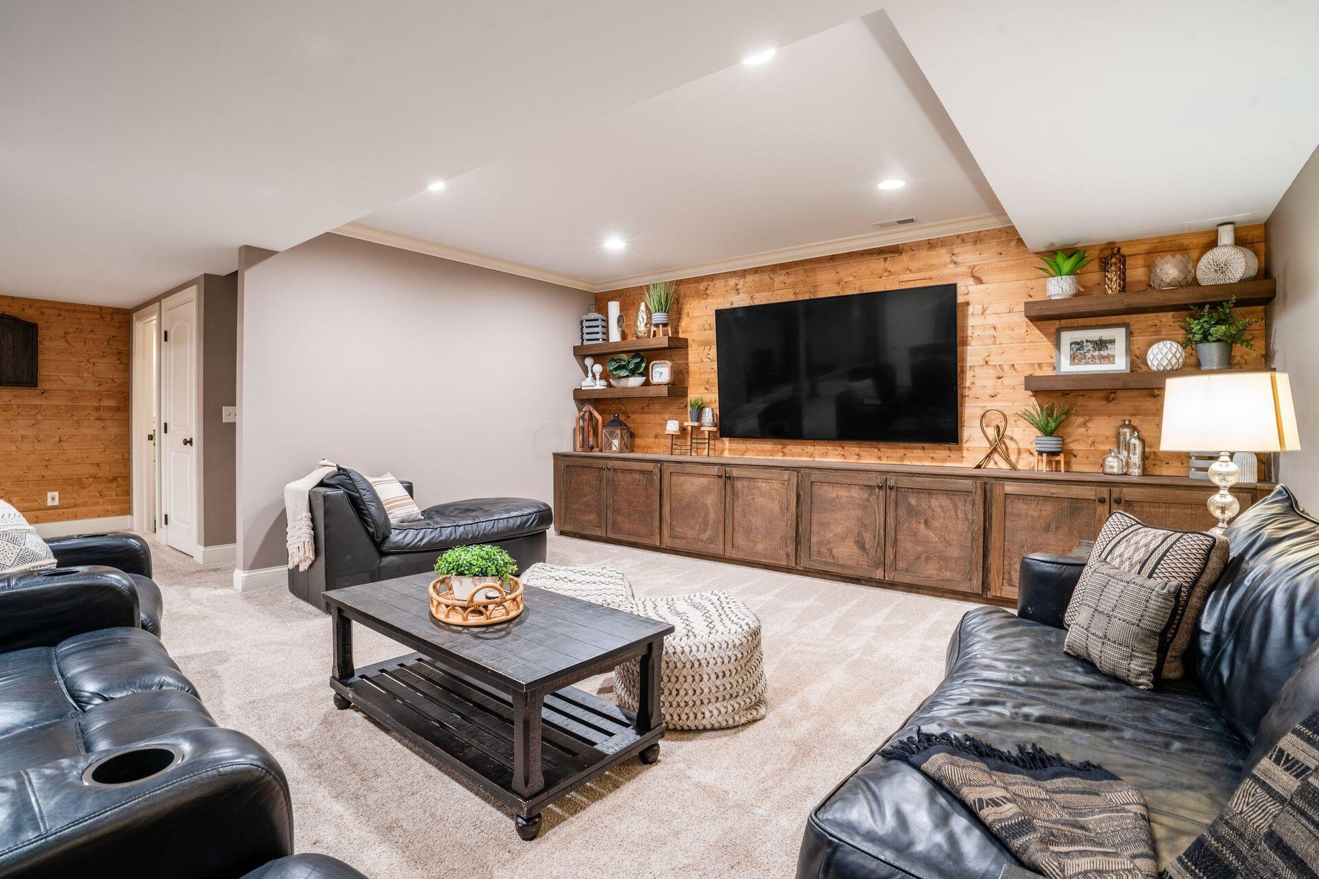 5598 Lynbrook Lane
