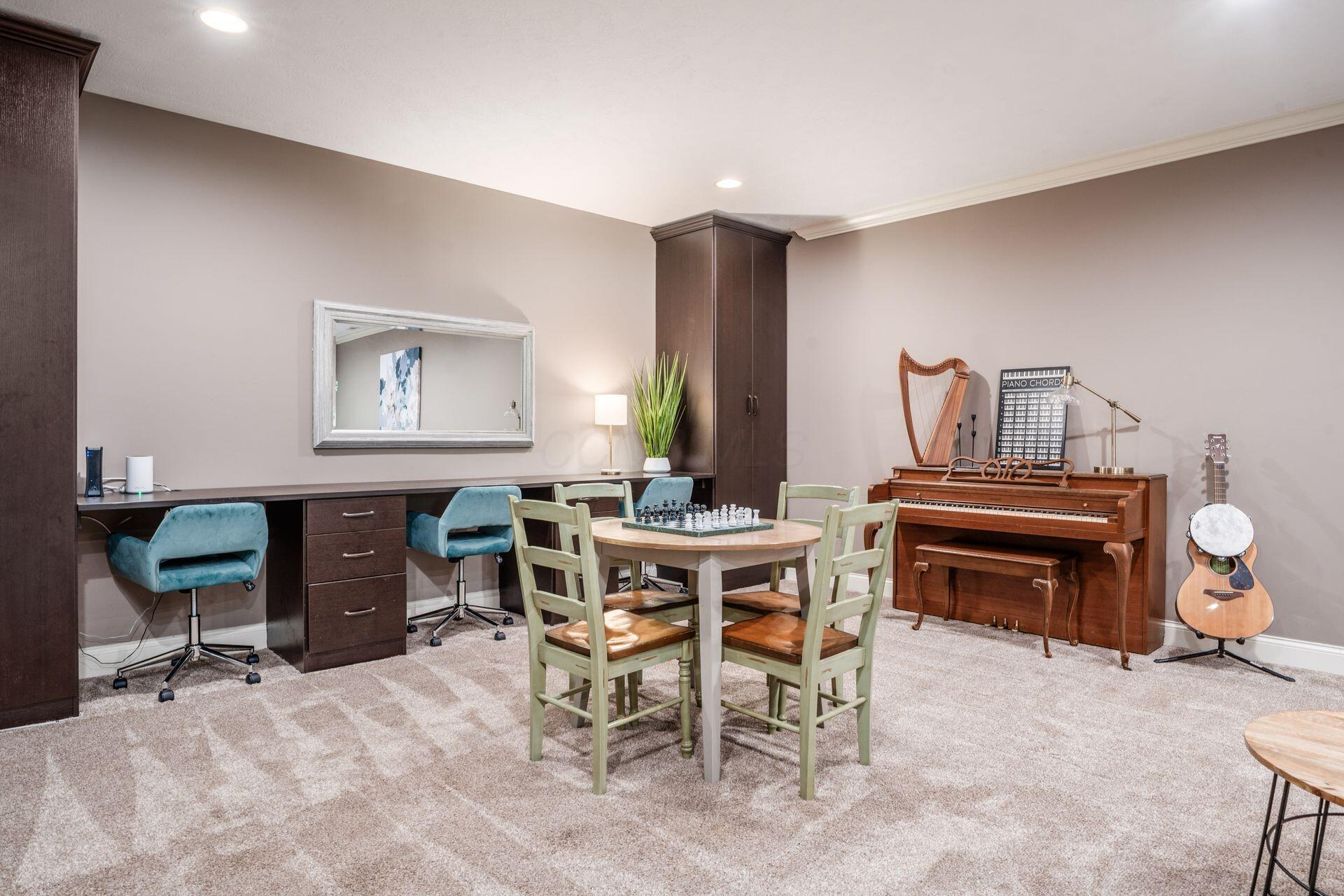 5598 Lynbrook Lane