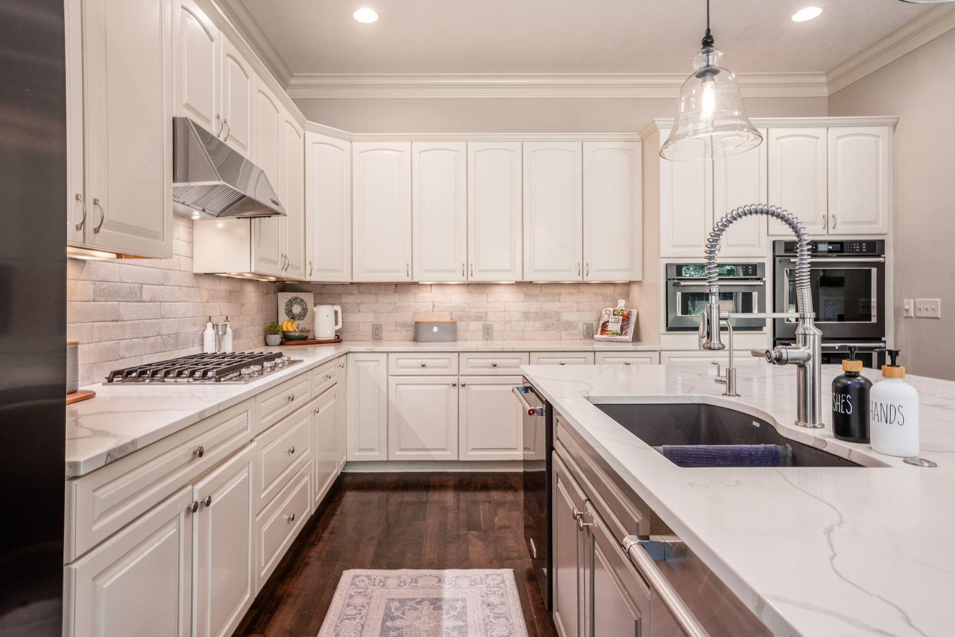5598 Lynbrook Lane