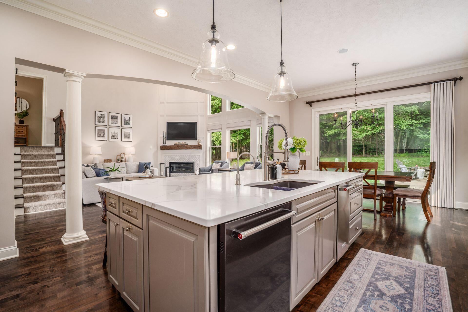 5598 Lynbrook Lane