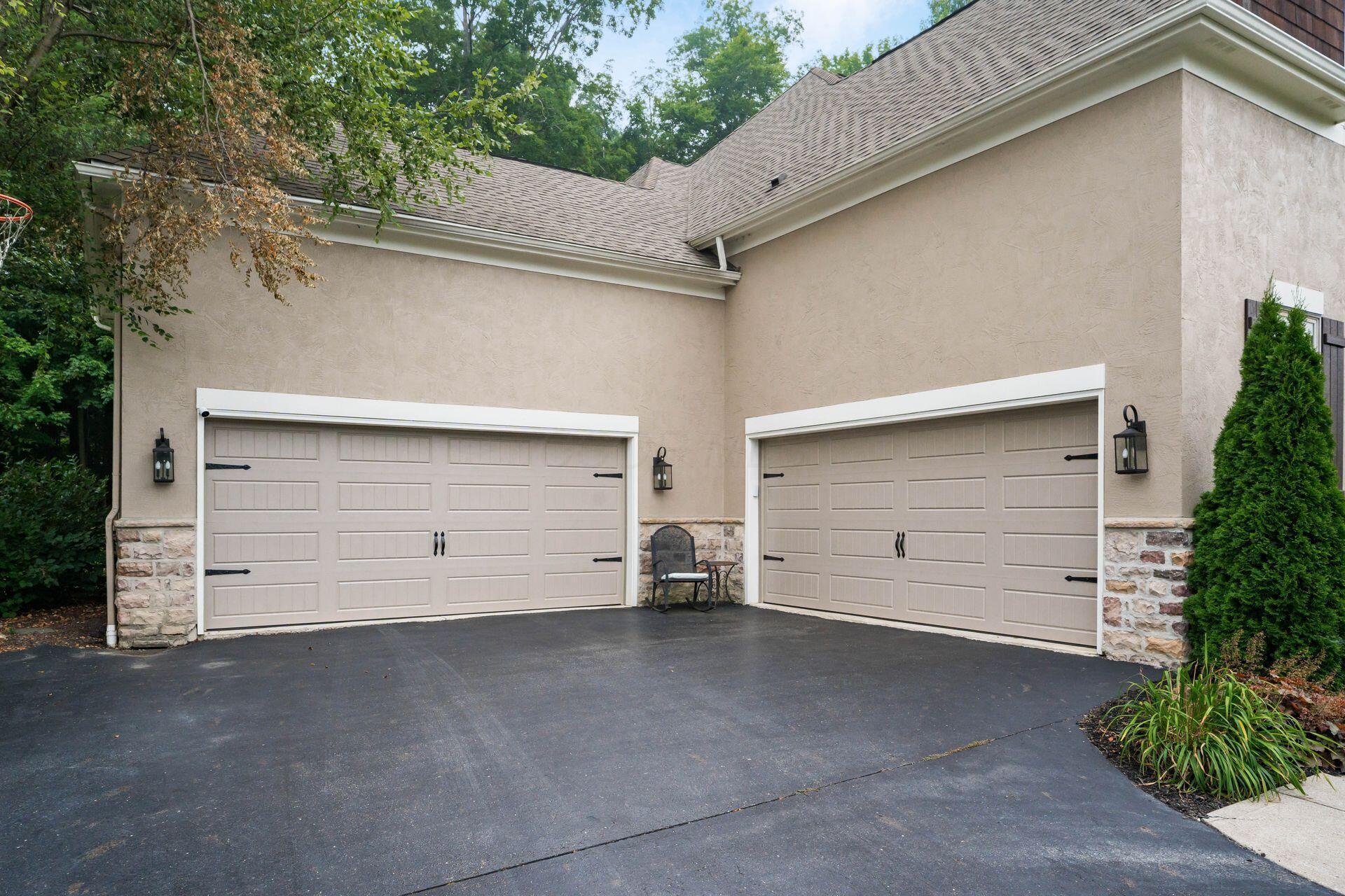 5598 Lynbrook Lane